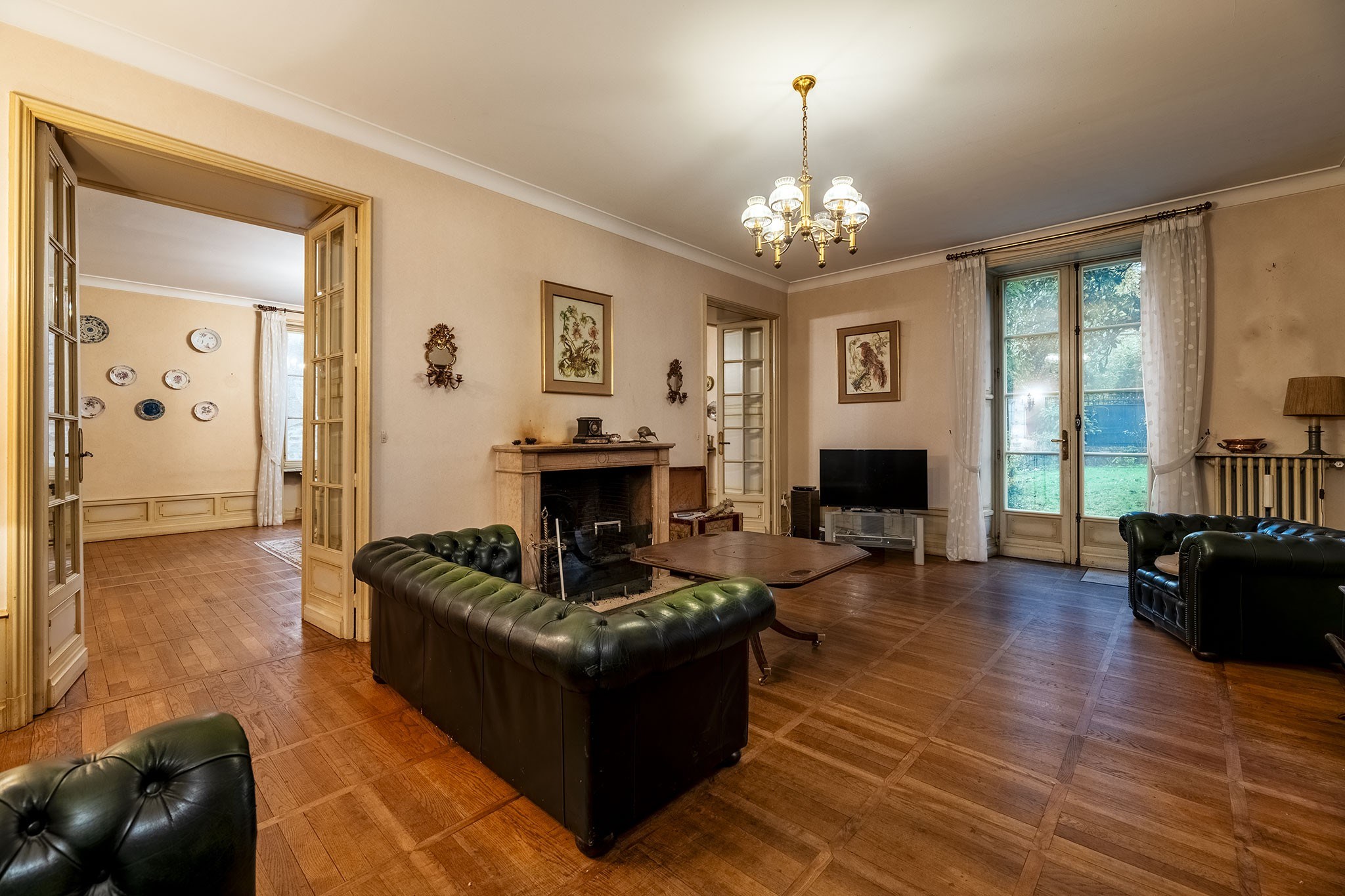  Masterful 500m² Residence with Park and Outbuilding in the Heart of the Green P… - 物件實景