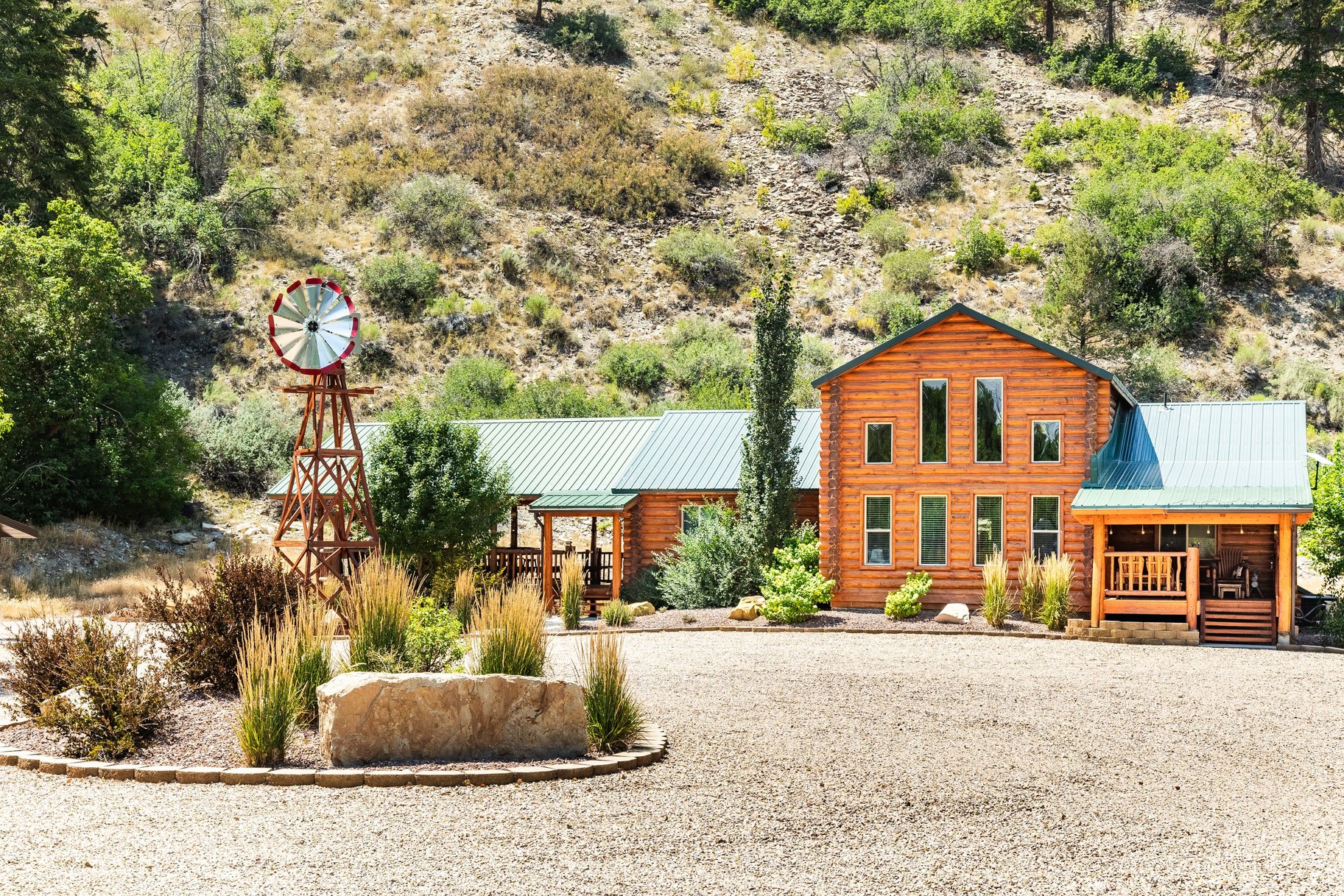  The Kind of Cabin Nobody Wants to Leave — For Sale in Fruitland, Utah - 物件實景