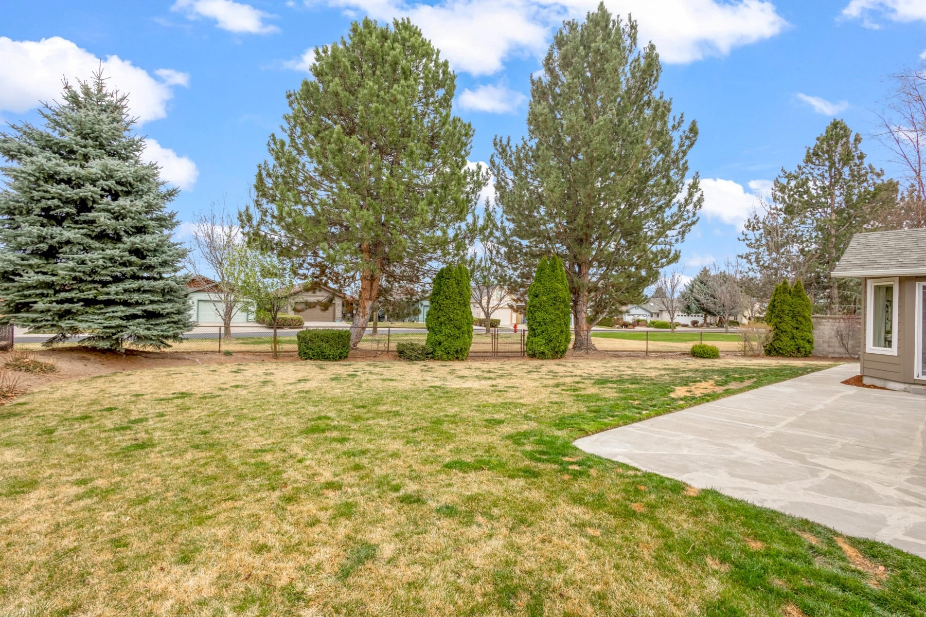  3790 SW Gene Sarazan Drive Redmond, OR 97756 - 物件實景