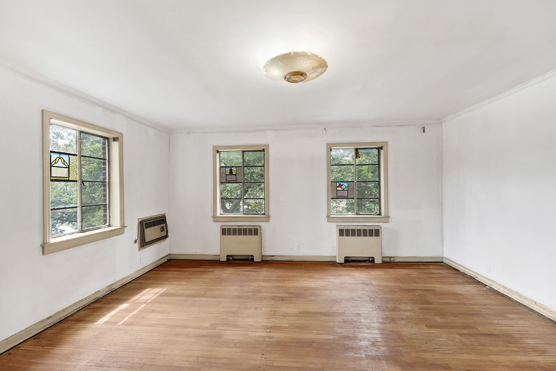 Brooklyn, New York, 11229, United States, 4 Bedrooms Bedrooms, ,3 BathroomsBathrooms,Residential,For Sale,1895272