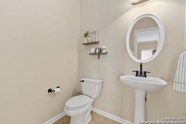 Helotes, Texas, 78023, United States, 4 Bedrooms Bedrooms, ,4 BathroomsBathrooms,Residential,For Sale,1950840