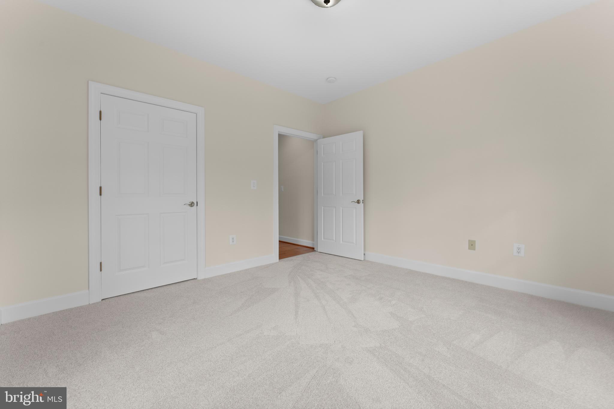 Reva, Virginia, 22735, United States, 4 Bedrooms Bedrooms, ,4 BathroomsBathrooms,Residential,For Sale,1983149