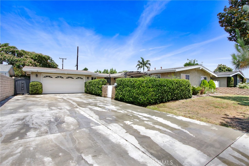 Covina, California, 91723, United States, 5 Bedrooms Bedrooms, ,3 BathroomsBathrooms,Residential,For Sale,1937286