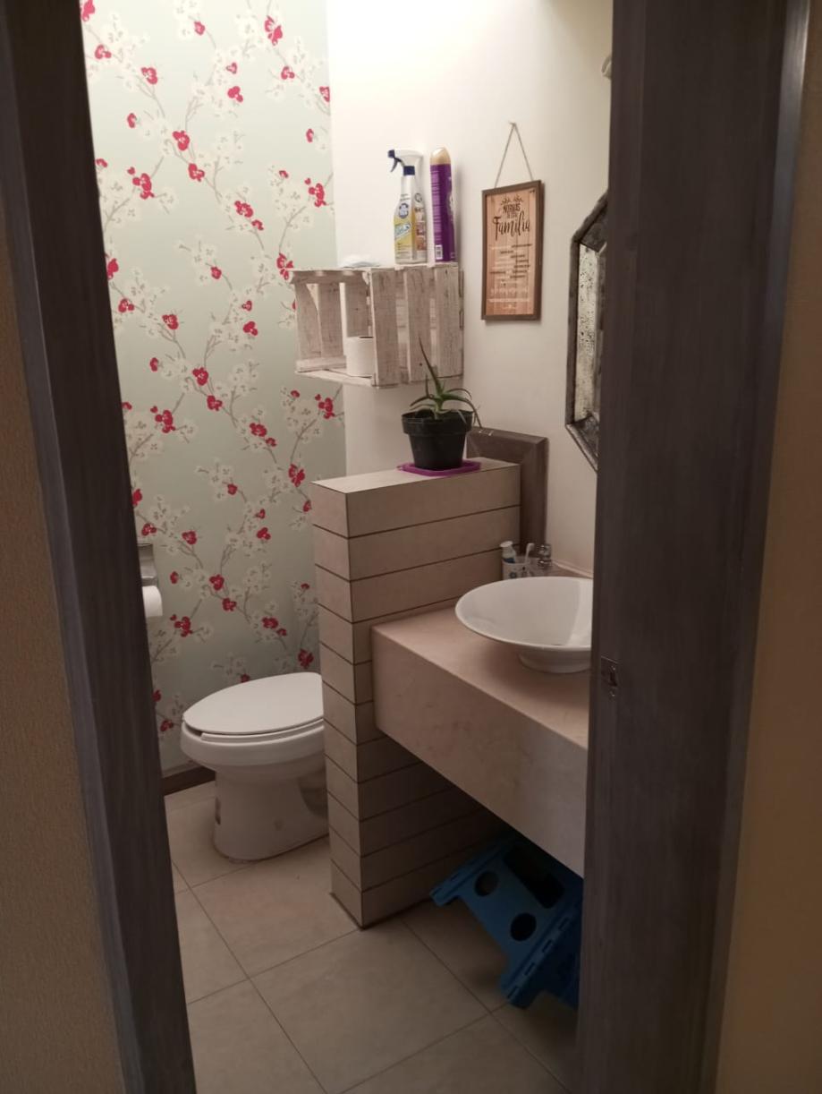 Nardos, Torreón, Coahuila, 27200, Mexico, 4 Bedrooms Bedrooms, ,5 BathroomsBathrooms,Residential,For Sale,Nardos,1498793