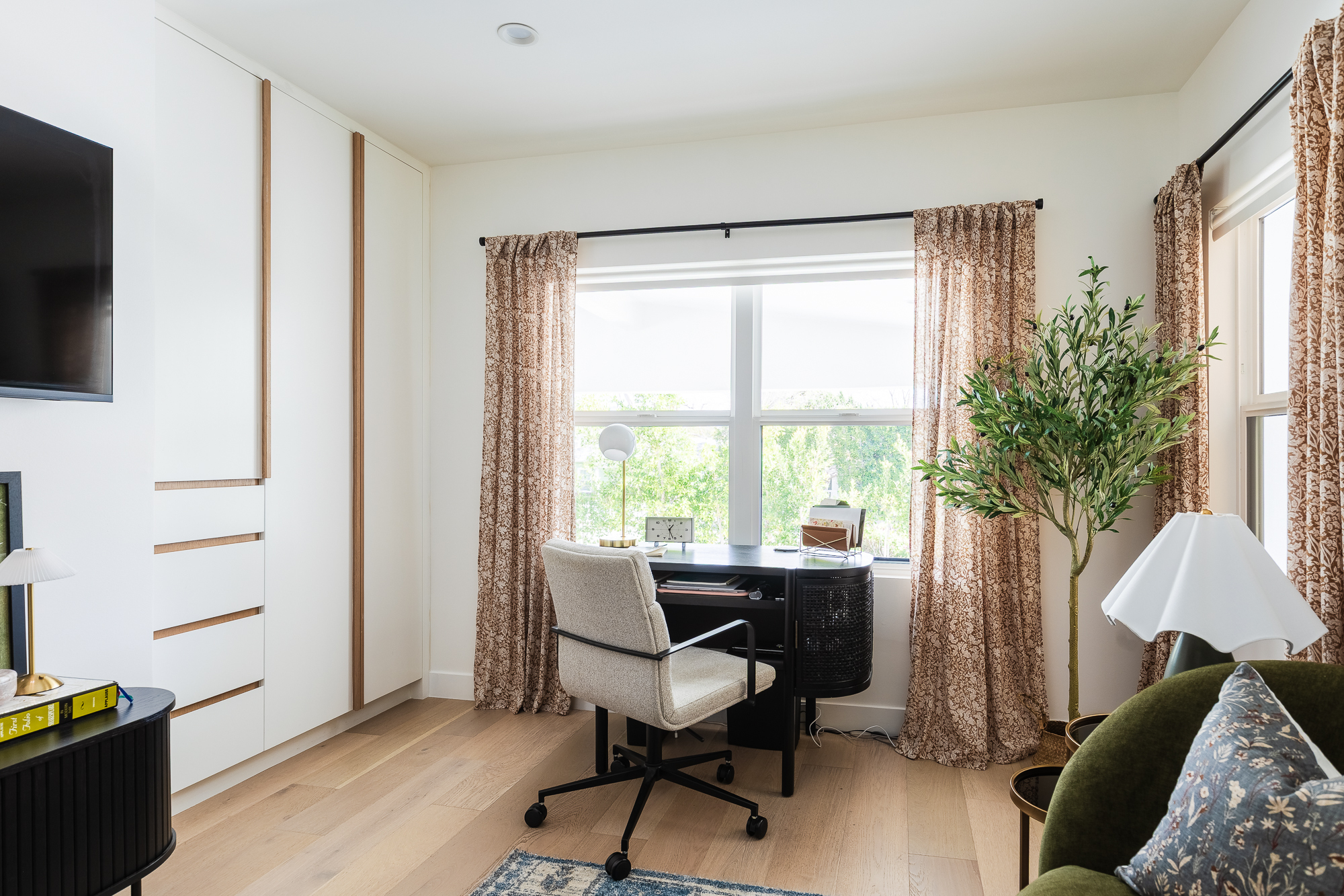  5007 Auckland Ave - 物件實景