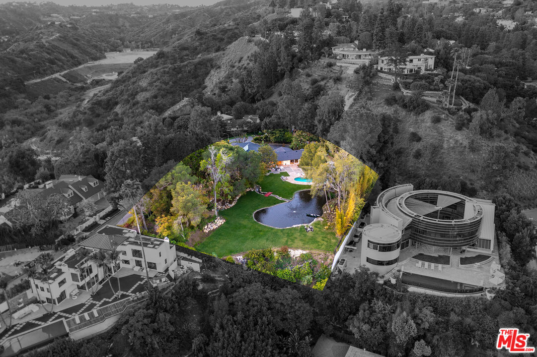 Beverly Hills, California, 90210, United States, 6 Bedrooms Bedrooms, ,6 BathroomsBathrooms,Residential,For Sale,1793530
