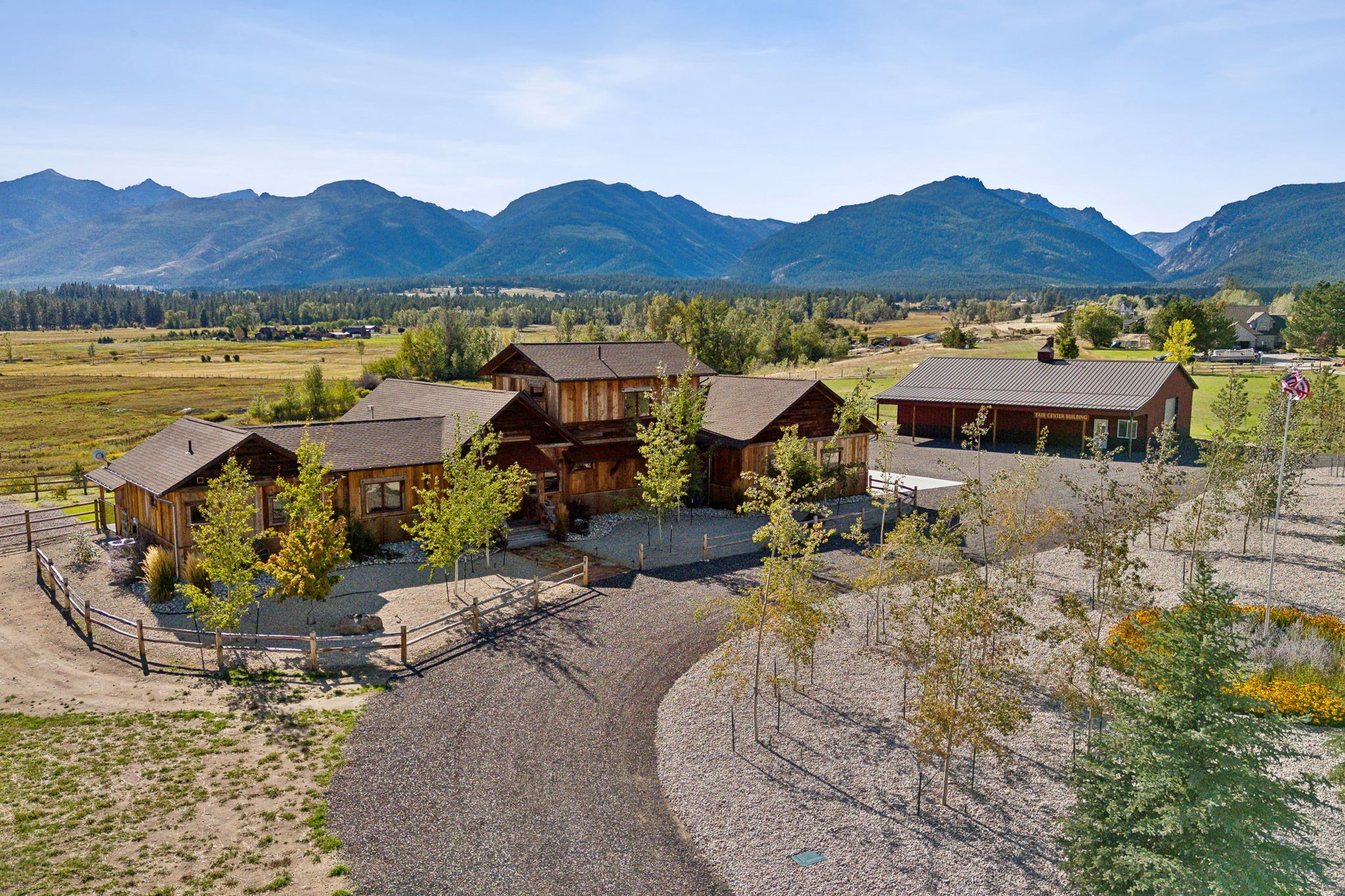  250 Crested Butte Way - 物件實景