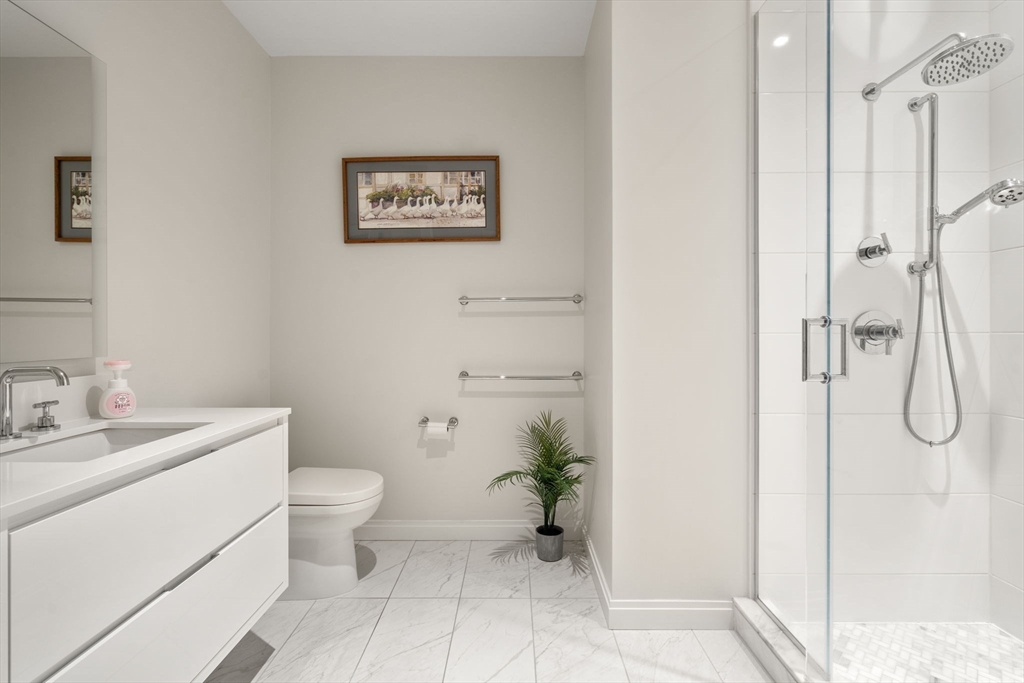 Boston, Massachusetts, 02118, United States, 1 Bedroom Bedrooms, ,1 BathroomBathrooms,Residential,For Sale,1896356