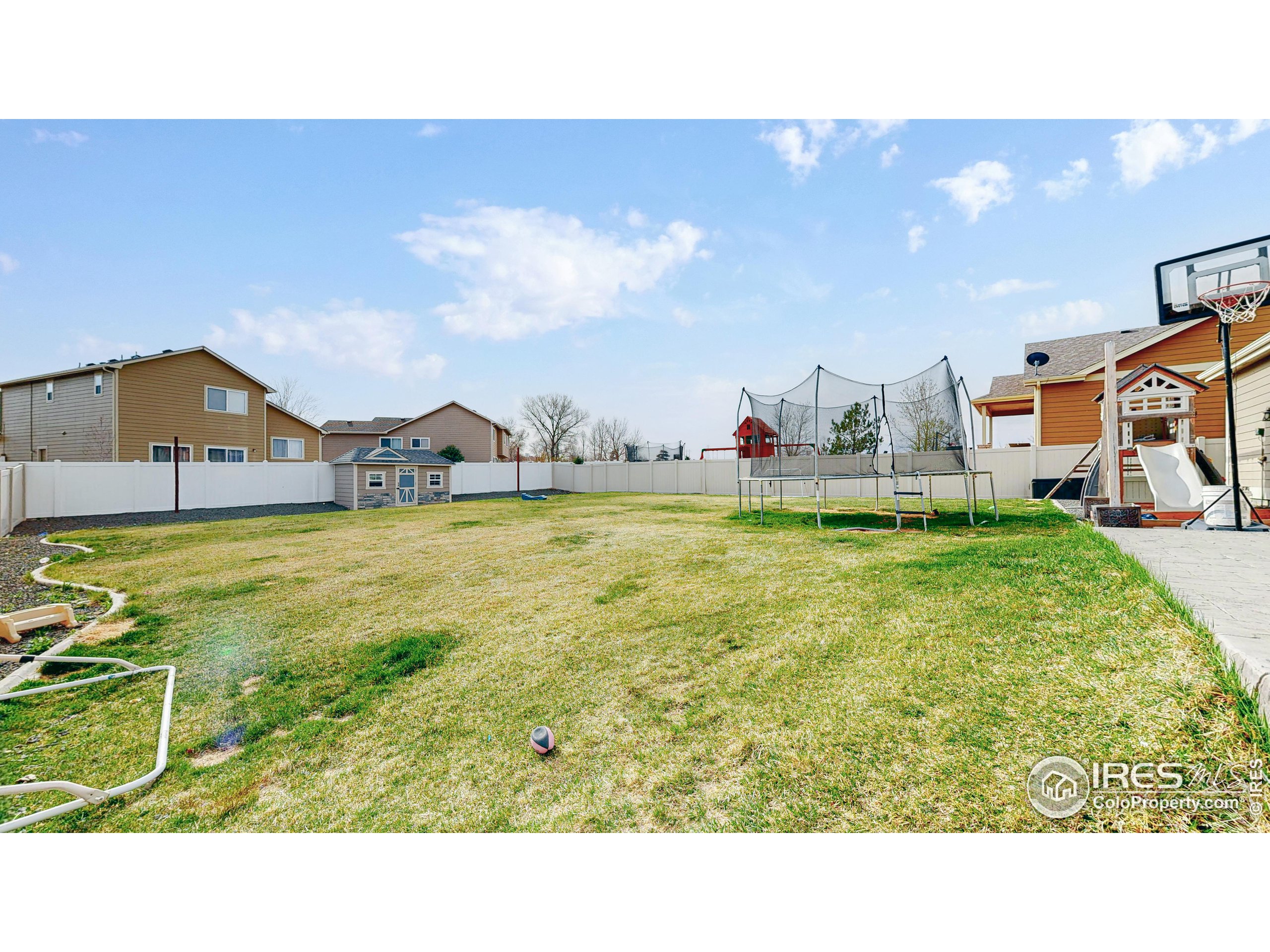 Greeley, Colorado, 80634, United States, 6 Bedrooms Bedrooms, ,3 BathroomsBathrooms,Residential,For Sale,1805378