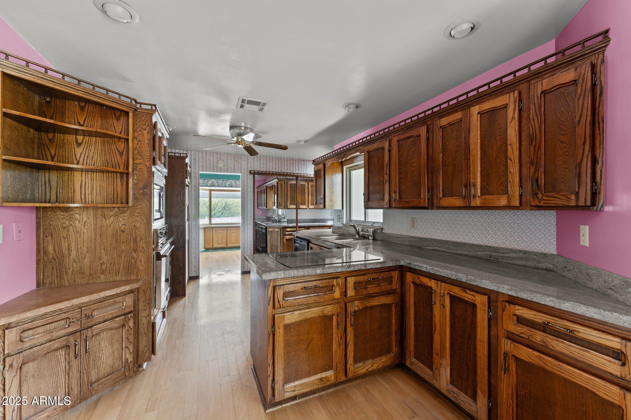 Wickenburg, Arizona, 85390, United States, 4 Bedrooms Bedrooms, ,3 BathroomsBathrooms,Residential,For Sale,1973921