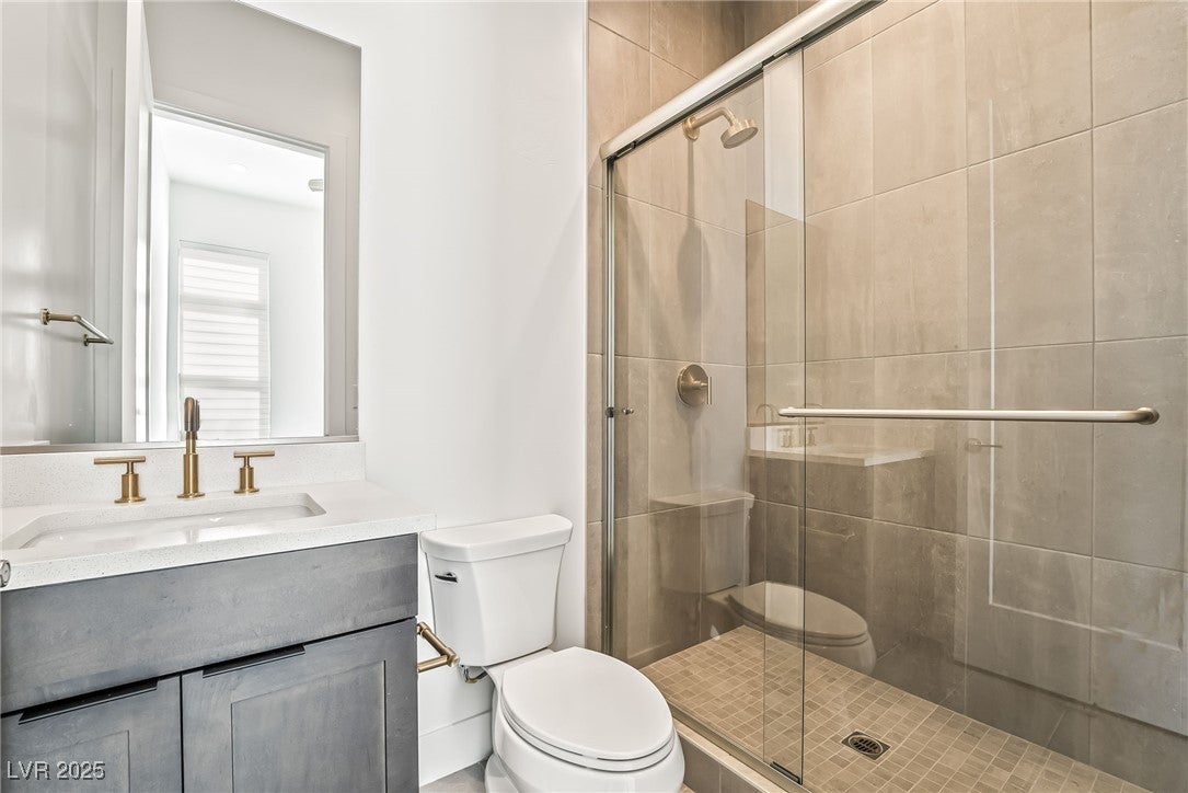 Las Vegas, Nevada, 89135, United States, 4 Bedrooms Bedrooms, ,5 BathroomsBathrooms,Residential,For Sale,1974959