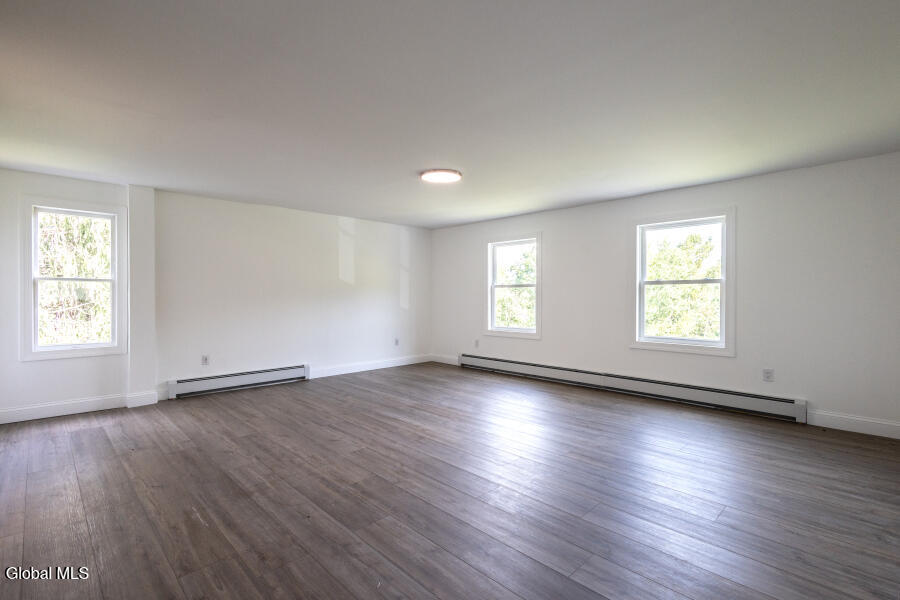 Summit, New York, 12175, United States, 3 Bedrooms Bedrooms, ,4 BathroomsBathrooms,Residential,For Sale,1942619