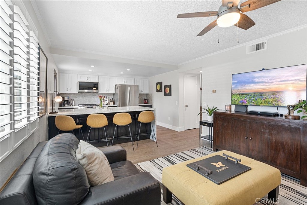 Torrance, California, 90505, United States, 3 Bedrooms Bedrooms, ,3 BathroomsBathrooms,Residential,For Sale,1979757