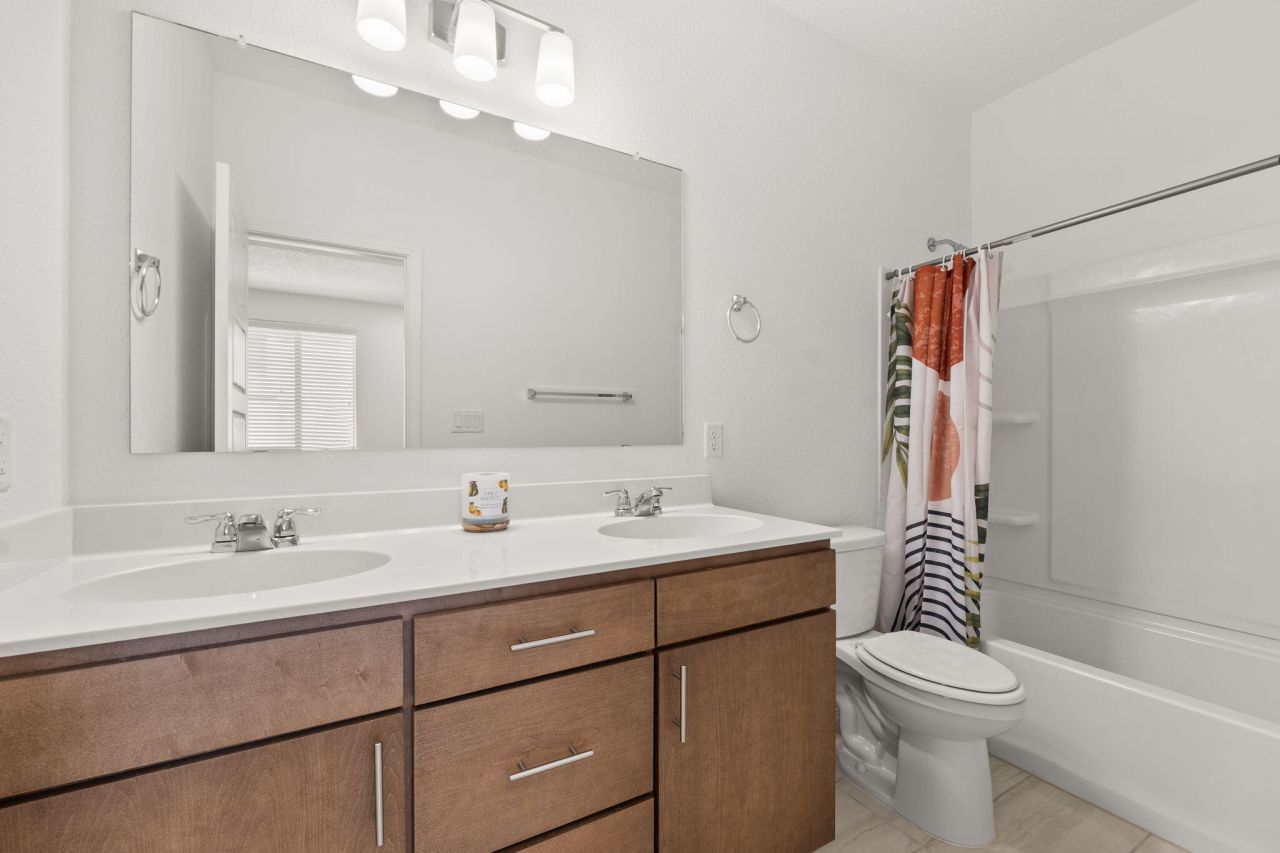 Albuquerque, New Mexico, 87120, United States, 4 Bedrooms Bedrooms, ,2 BathroomsBathrooms,Residential,For Sale,1917579