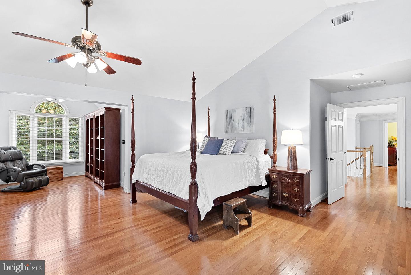 Waterford, Virginia, 20197, United States, 5 Bedrooms Bedrooms, ,4 BathroomsBathrooms,Residential,For Sale,1940957