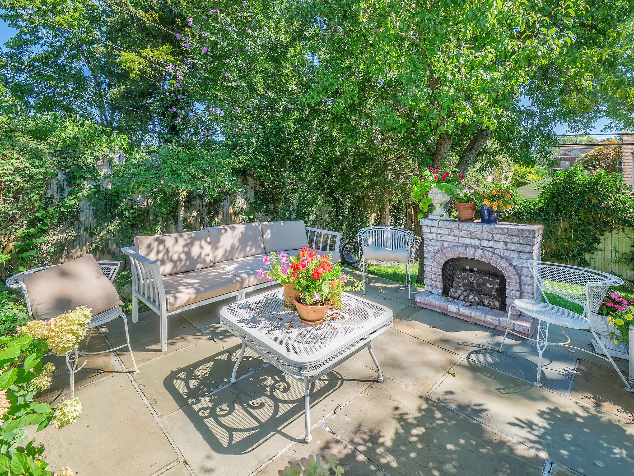  9 Robert Road, Glen Cove, NY, 11542 - 物件實景