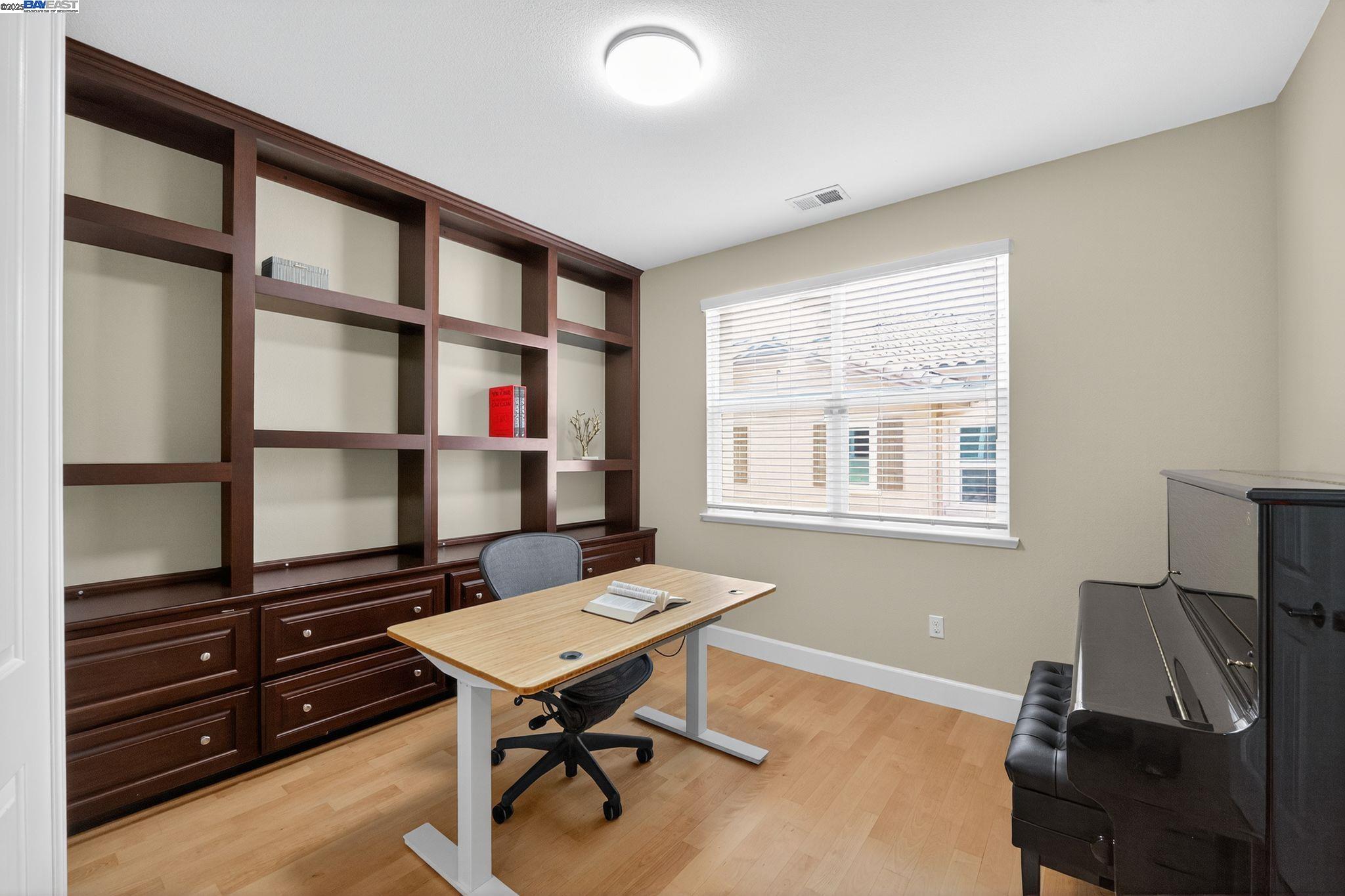 Dublin, California, 94568, United States, 4 Bedrooms Bedrooms, ,3 BathroomsBathrooms,Residential,For Sale,1987836