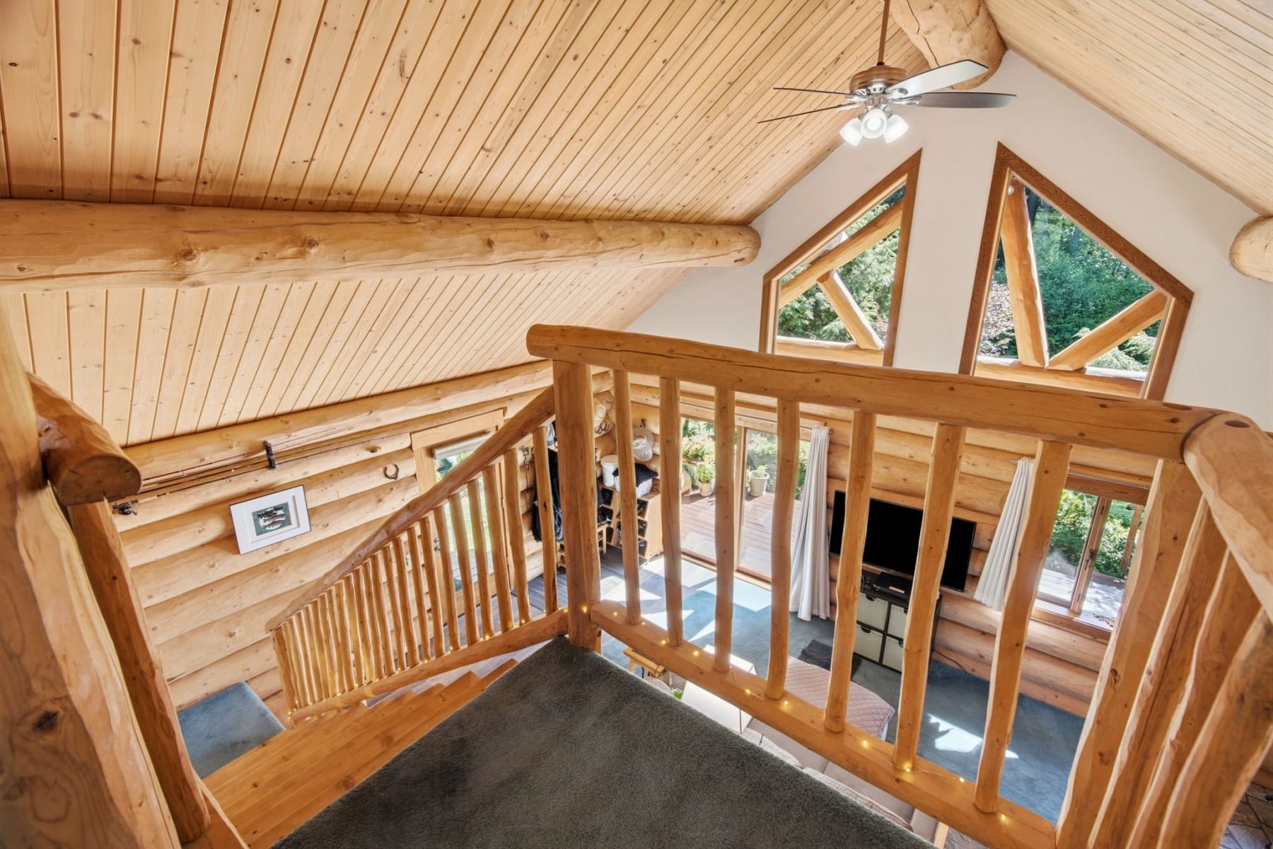  282 EDGEWATER DR Carson, WA 98610 - 物件實景