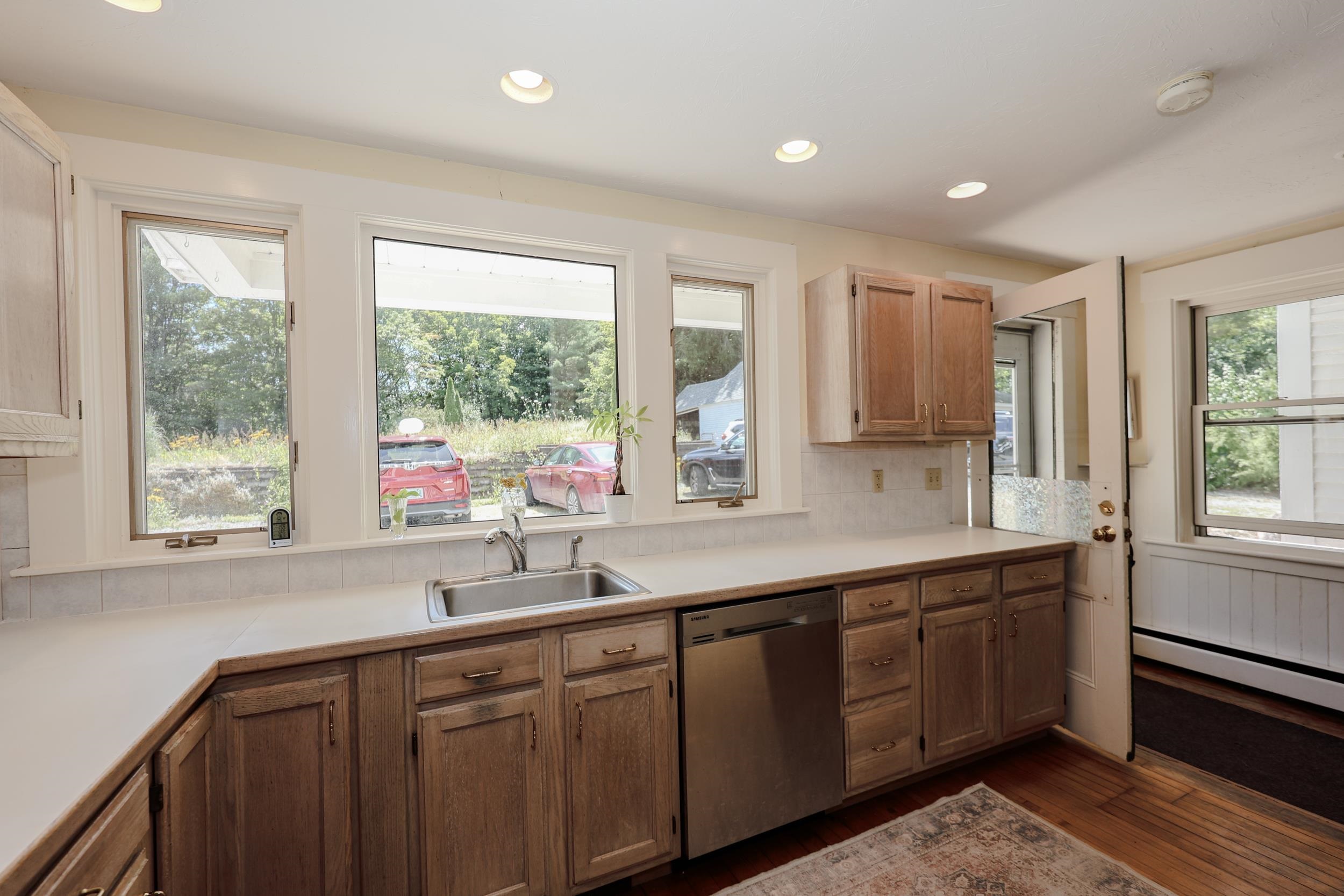 Goffstown, New Hampshire, 03045, United States, 4 Bedrooms Bedrooms, ,4 BathroomsBathrooms,Residential,For Sale,1901331