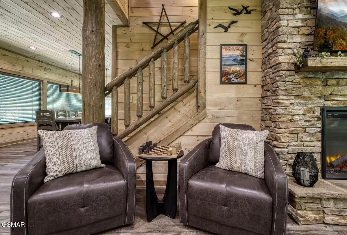 Sevierville, Tennessee, 37862, United States, 5 Bedrooms Bedrooms, ,5 BathroomsBathrooms,Residential,For Sale,2008857