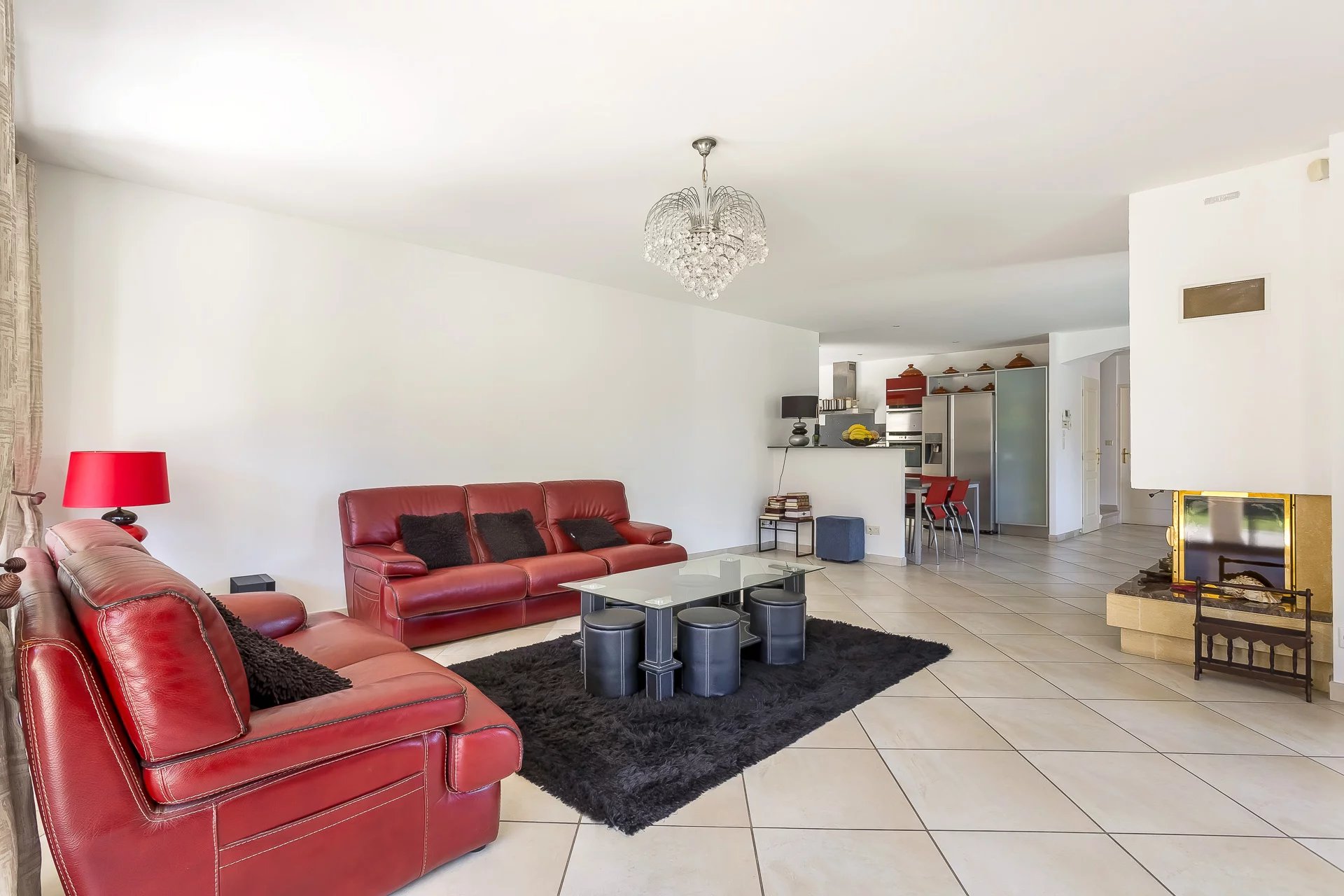 Francheville, Auvergne-Rhône-Alpes, 69340, FR, 6 Bedrooms Bedrooms, ,Residential,For Sale,1942324