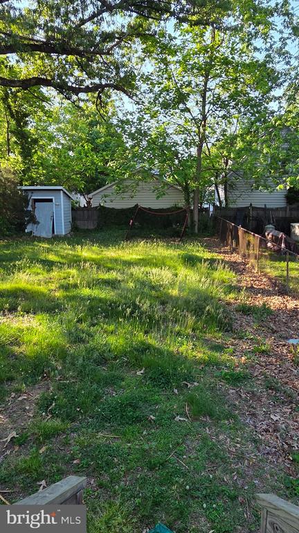 Arlington, Virginia, 22205, United States, 2 Bedrooms Bedrooms, ,2 BathroomsBathrooms,Residential,For Sale,2044795