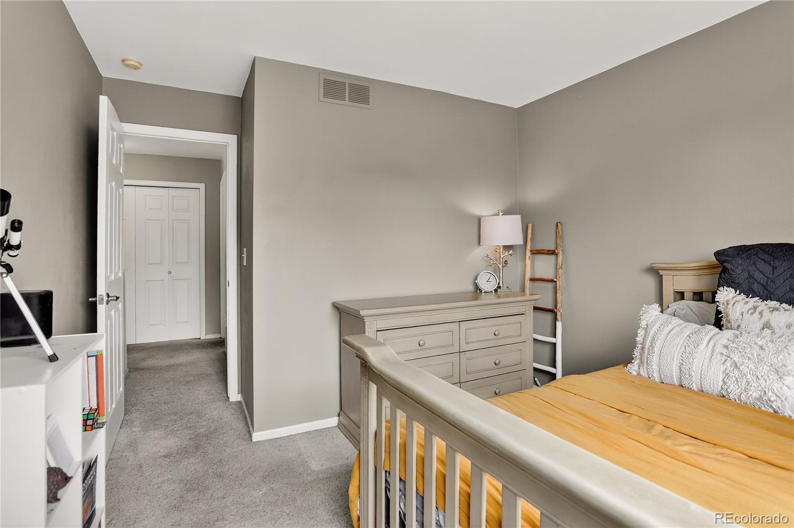Highlands Ranch, Colorado, 80129, United States, 3 Bedrooms Bedrooms, ,2 BathroomsBathrooms,Residential,For Sale,1941045