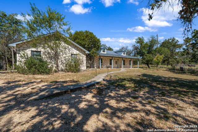Medina, Texas, 78055, United States, 4 Bedrooms Bedrooms, ,3 BathroomsBathrooms,Residential,For Sale,1961277