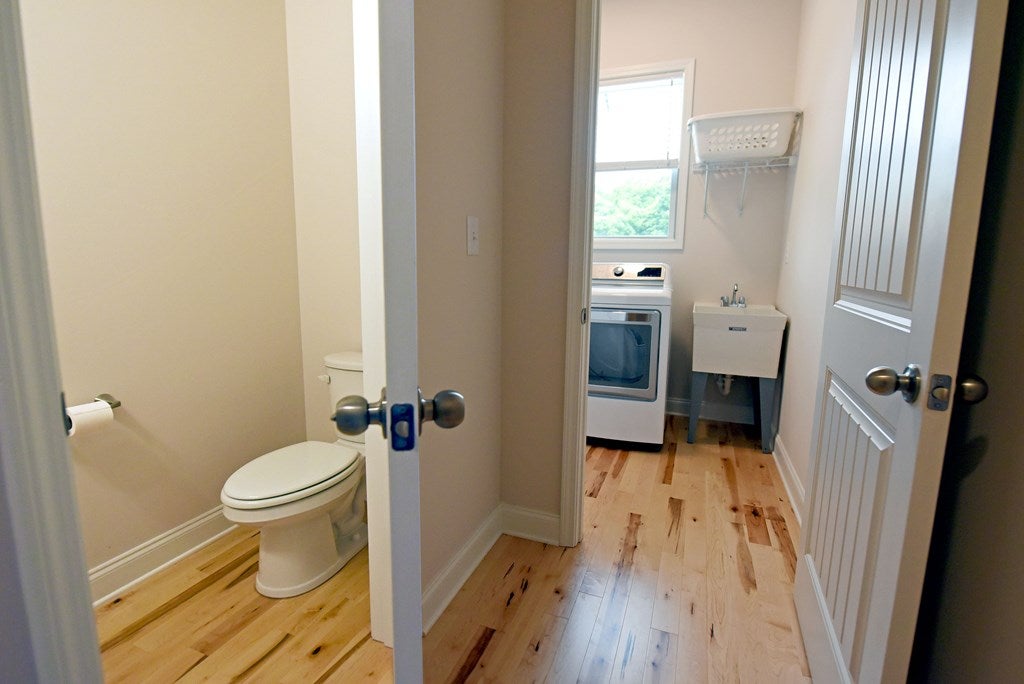 Blairsville, Georgia, 30512, United States, 3 Bedrooms Bedrooms, ,3 BathroomsBathrooms,Residential,For Sale,1846972