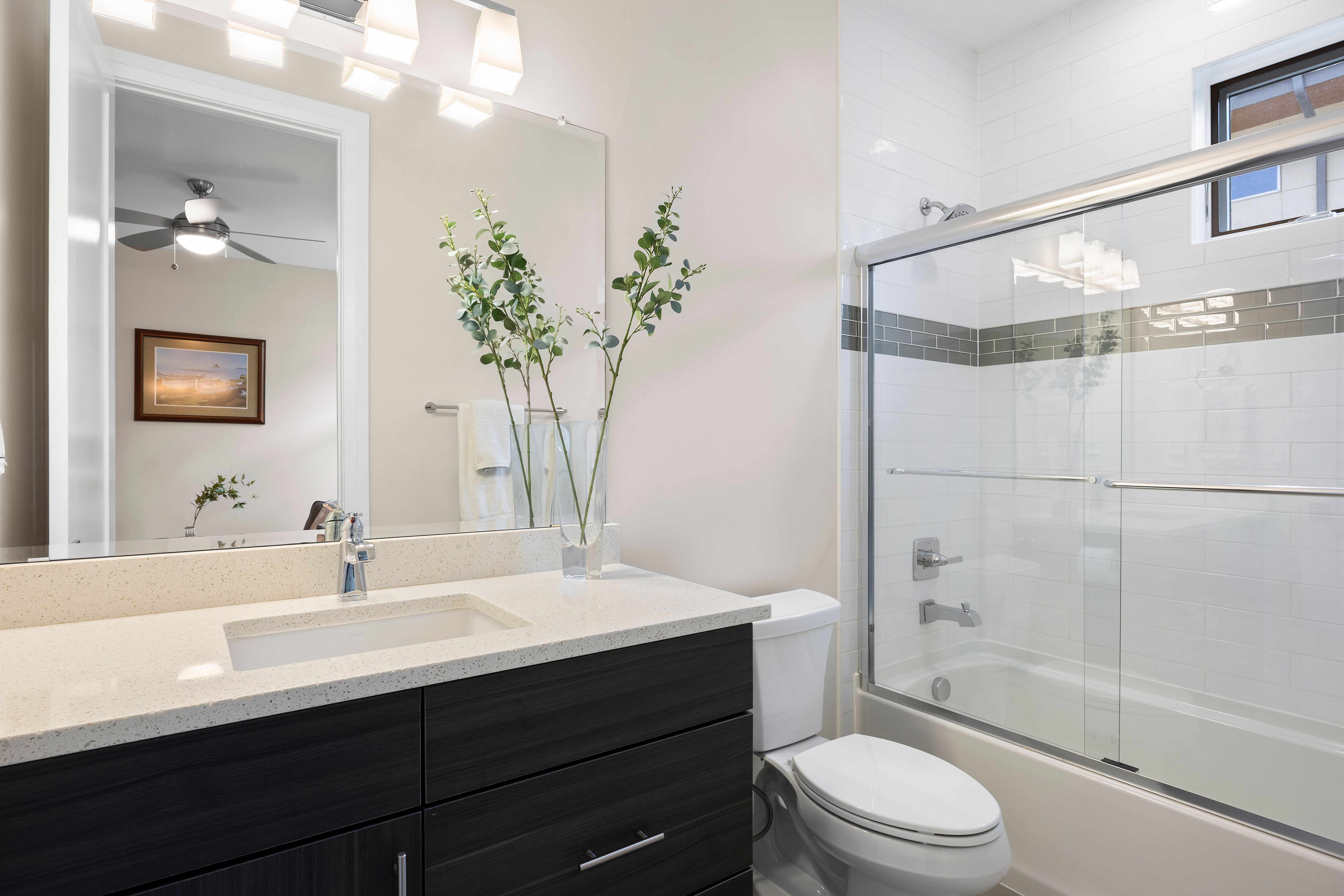  Exceptional Contemporary Move-In Ready Designed For Modern Living - 物件實景