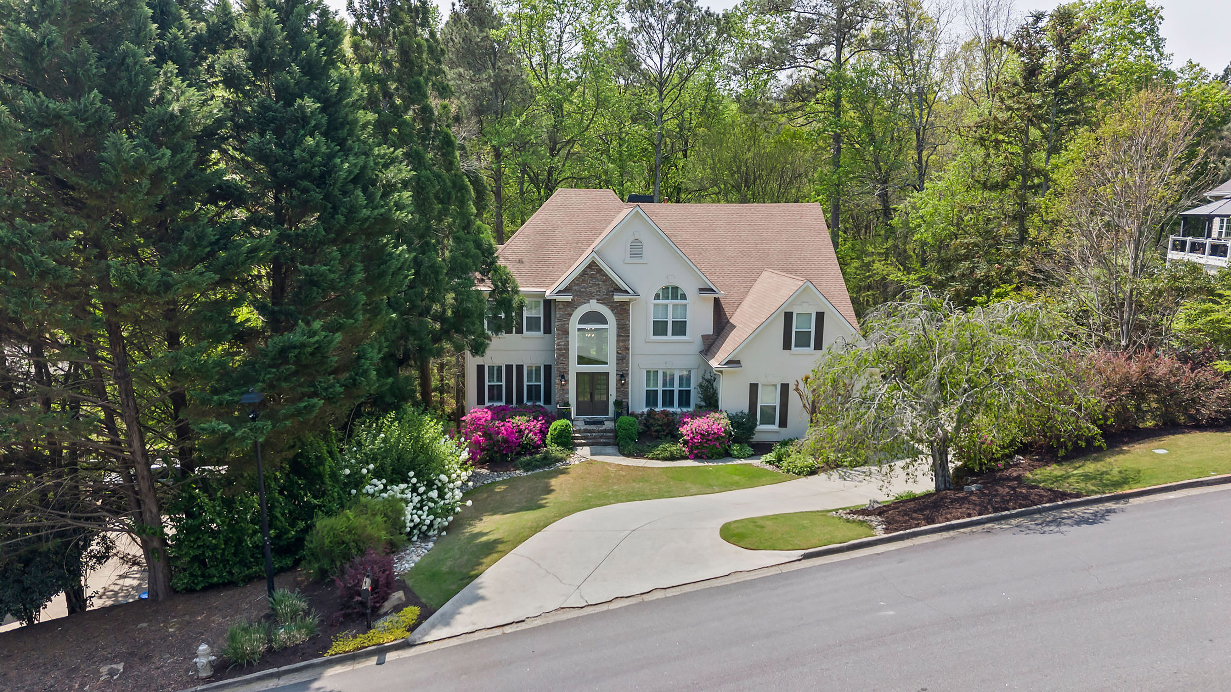  Roswell Home Blends Charm, Privacy and Location - 物件實景