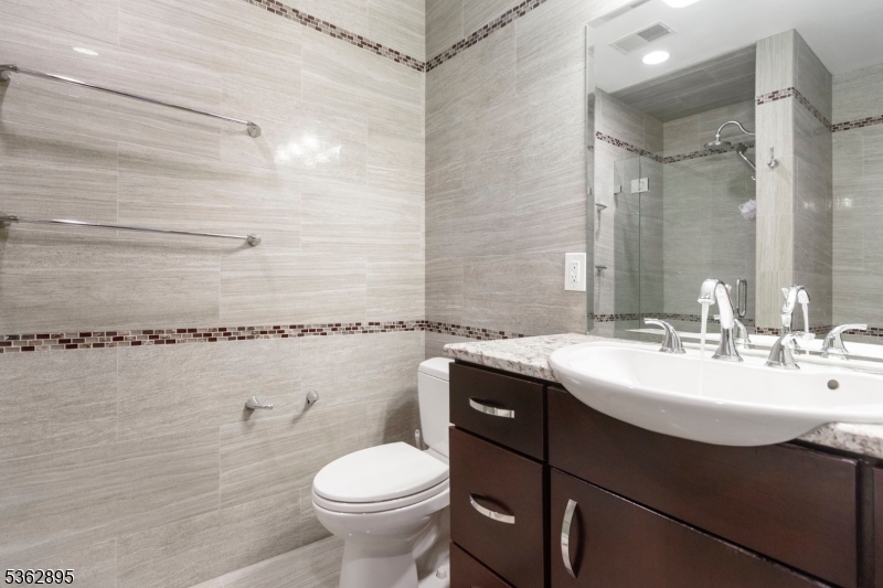 Sparta Twp., New Jersey, 07871, United States, 4 Bedrooms Bedrooms, ,4 BathroomsBathrooms,Residential,For Sale,1847599
