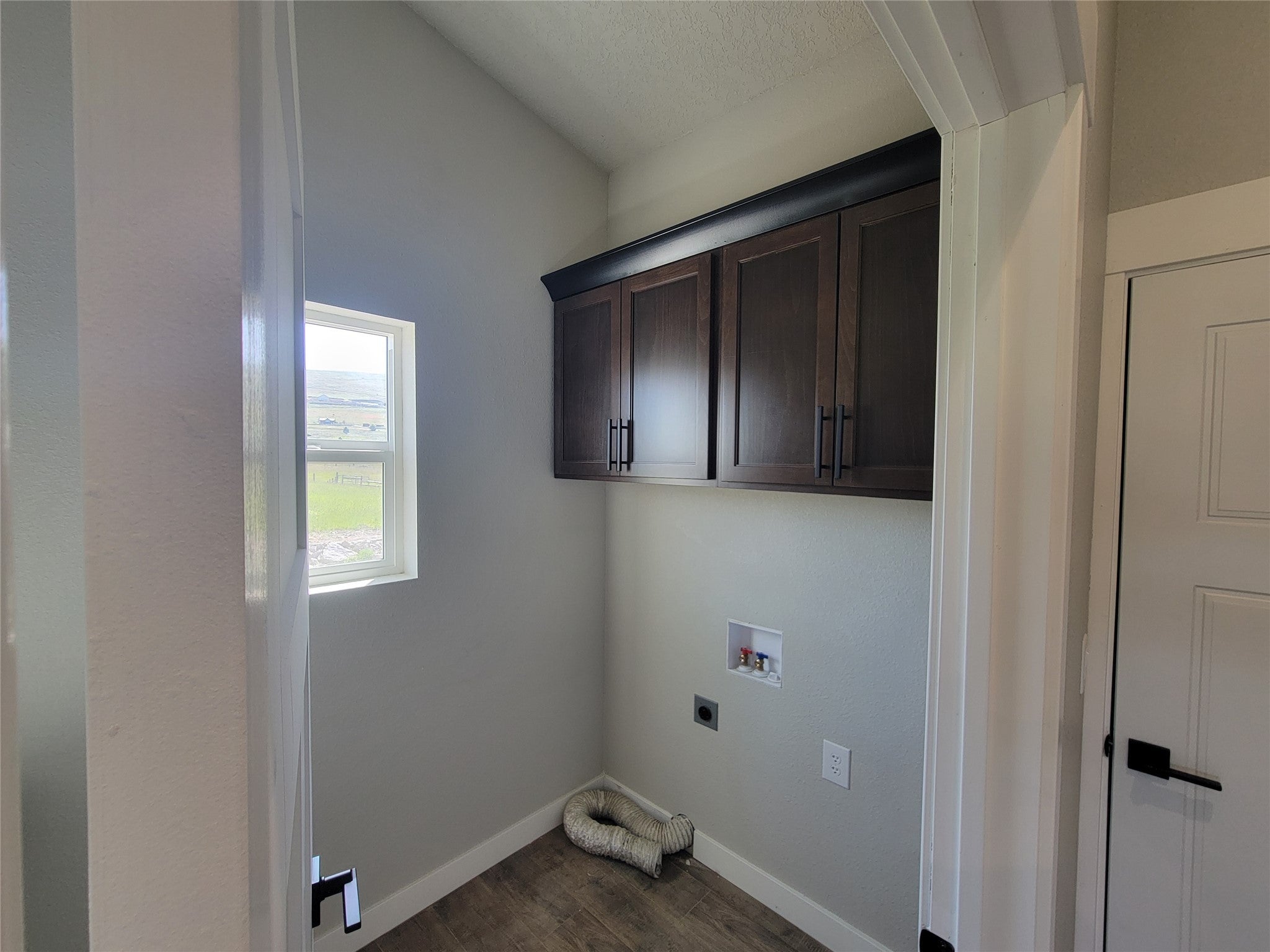 Plains, Montana, 59859, United States, 6 Bedrooms Bedrooms, ,3 BathroomsBathrooms,Residential,For Sale,1866900