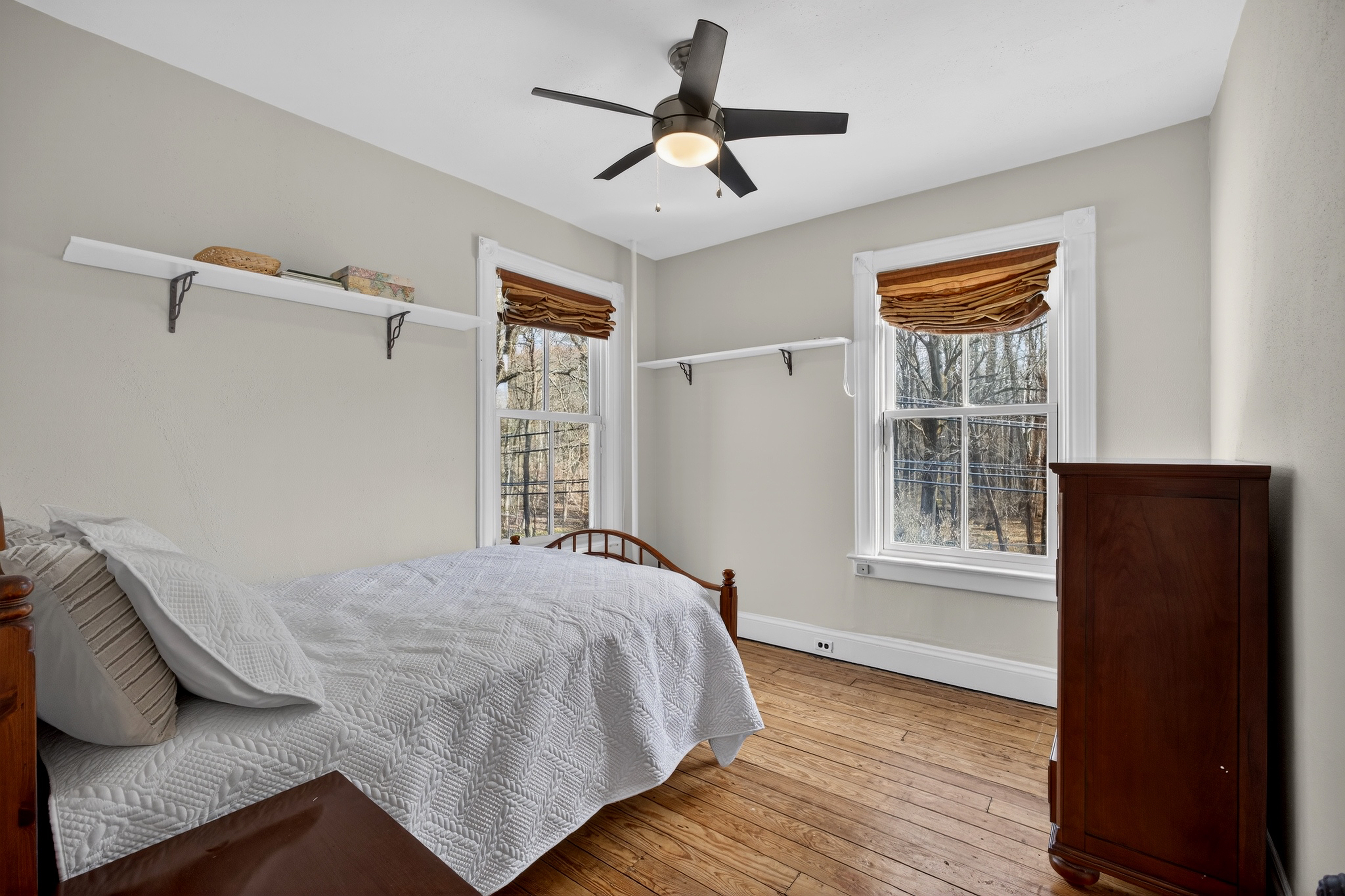  247 Broadway - 物件實景