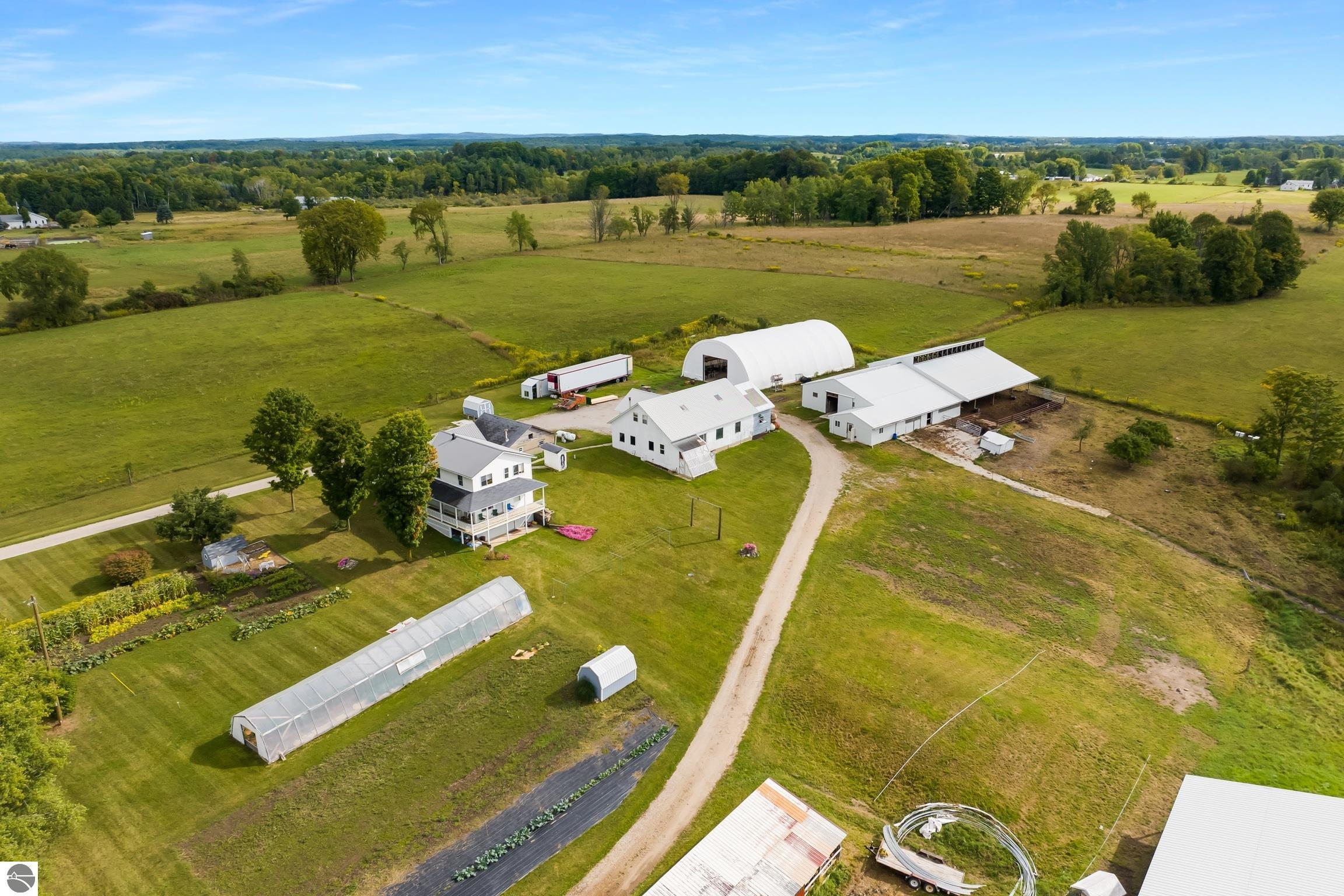 Leroy, Michigan, 49655-8142, United States, 5 Bedrooms Bedrooms, ,3 BathroomsBathrooms,Residential,For Sale,1949628