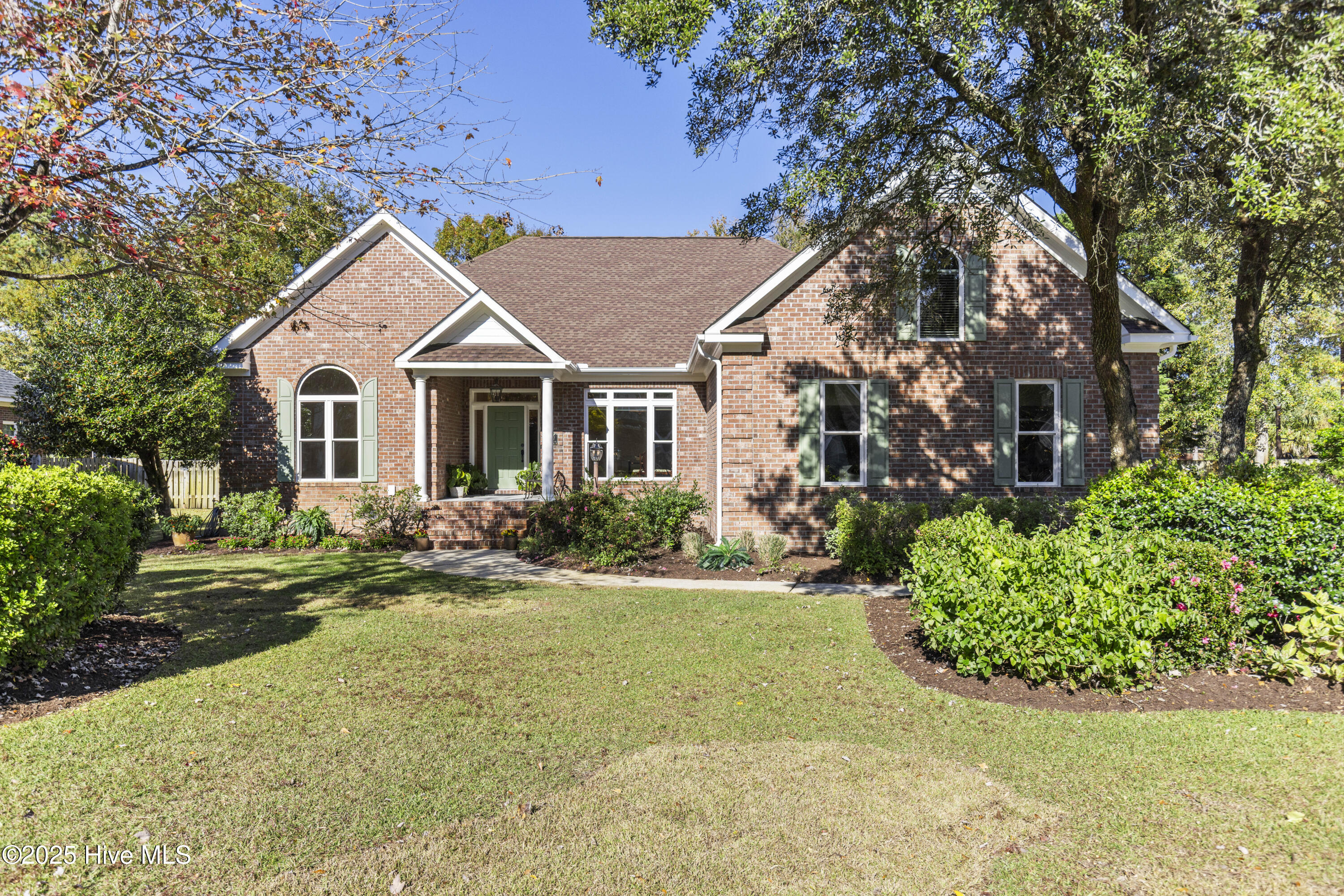 Wilmington, North Carolina, 28409, United States, 4 Bedrooms Bedrooms, ,4 BathroomsBathrooms,Residential,For Sale,1991062