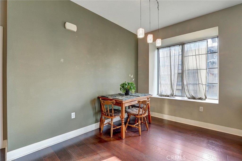 Long Beach, California, 90802, United States, 3 Bedrooms Bedrooms, ,2 BathroomsBathrooms,Residential,For Sale,1921298