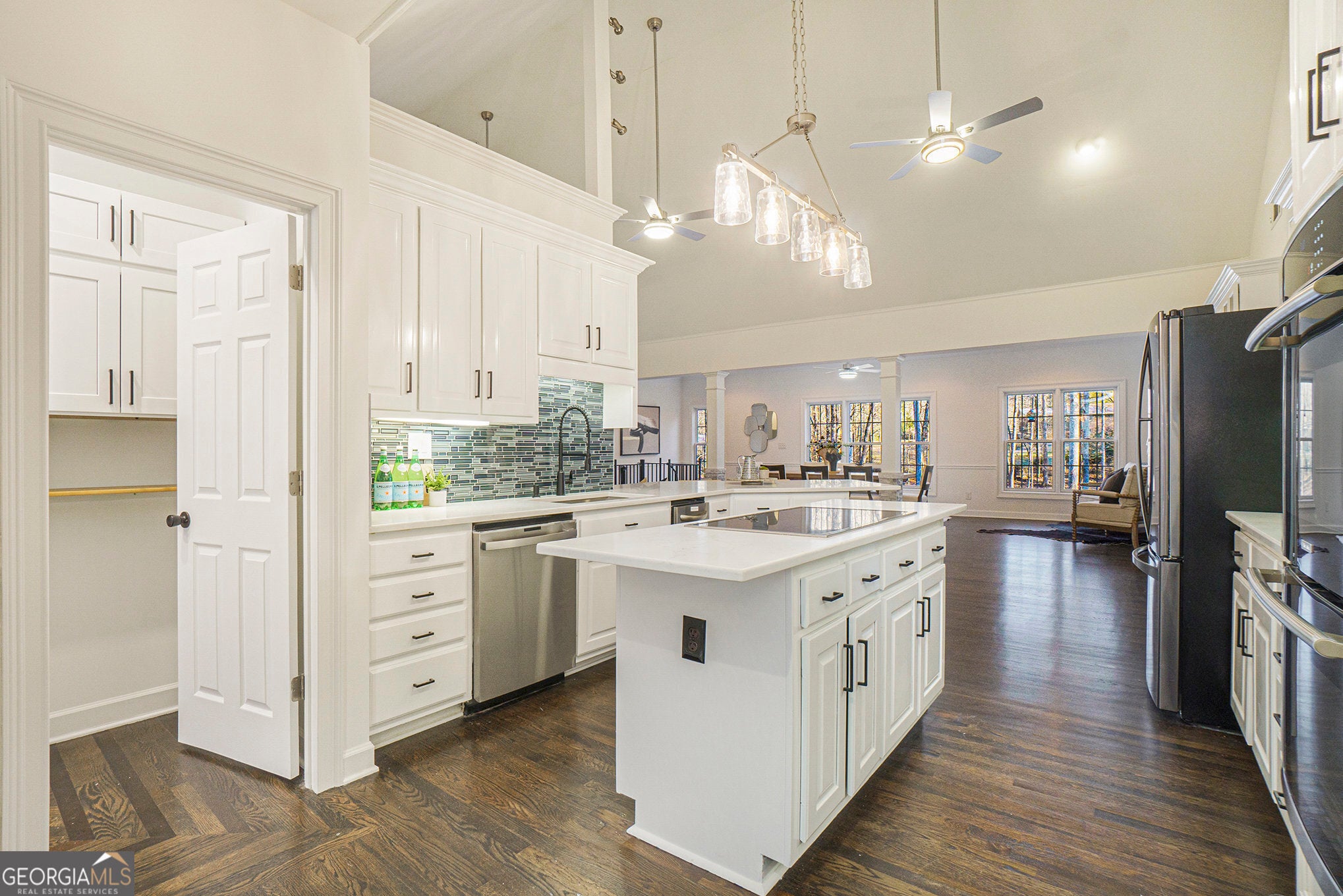 Canton, Georgia, 30115, United States, 8 Bedrooms Bedrooms, ,7 BathroomsBathrooms,Residential,For Sale,1858976