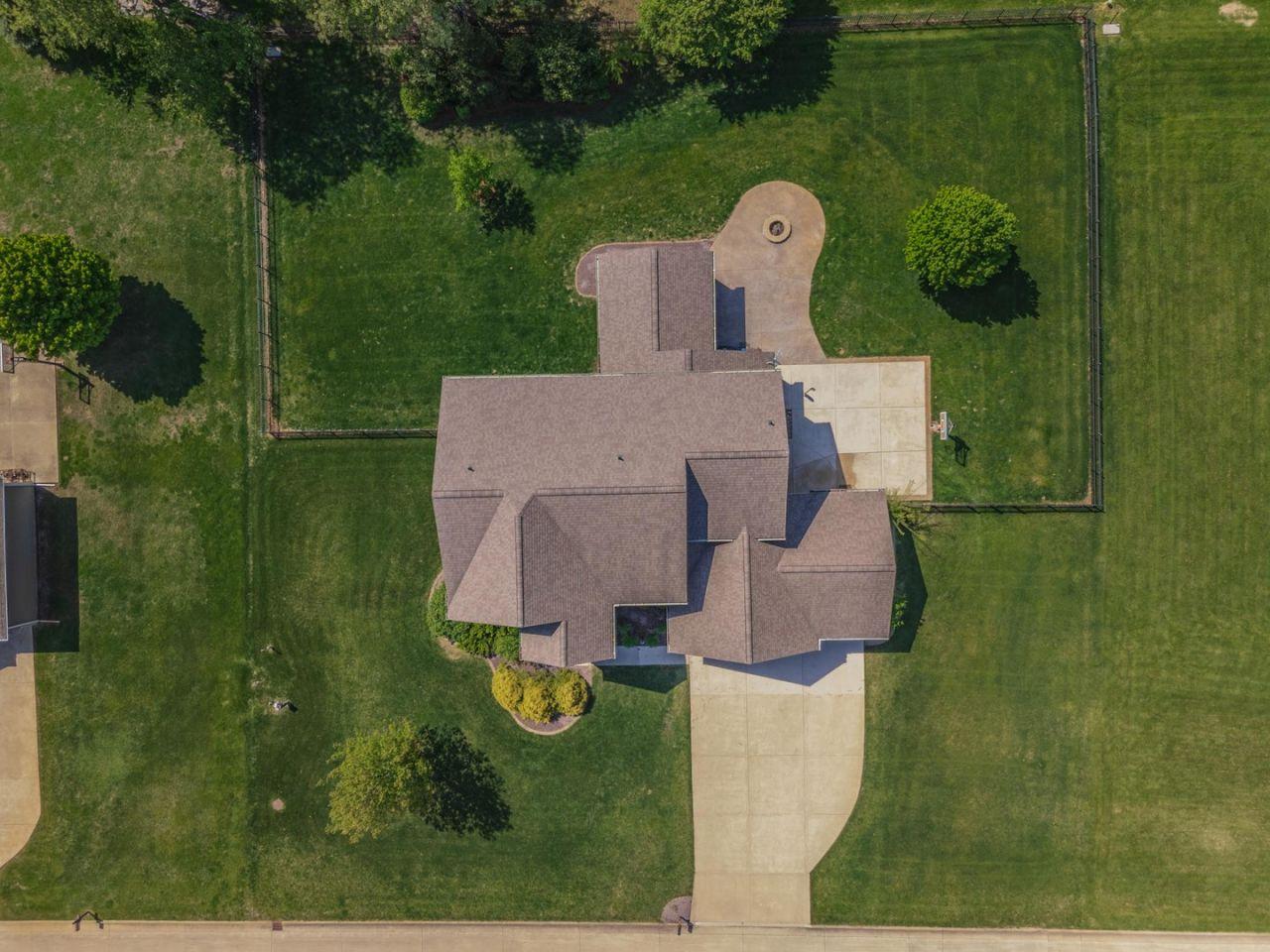 Bloomington, Illinois, 61705, United States, 5 Bedrooms Bedrooms, ,5 BathroomsBathrooms,Residential,For Sale,1817687