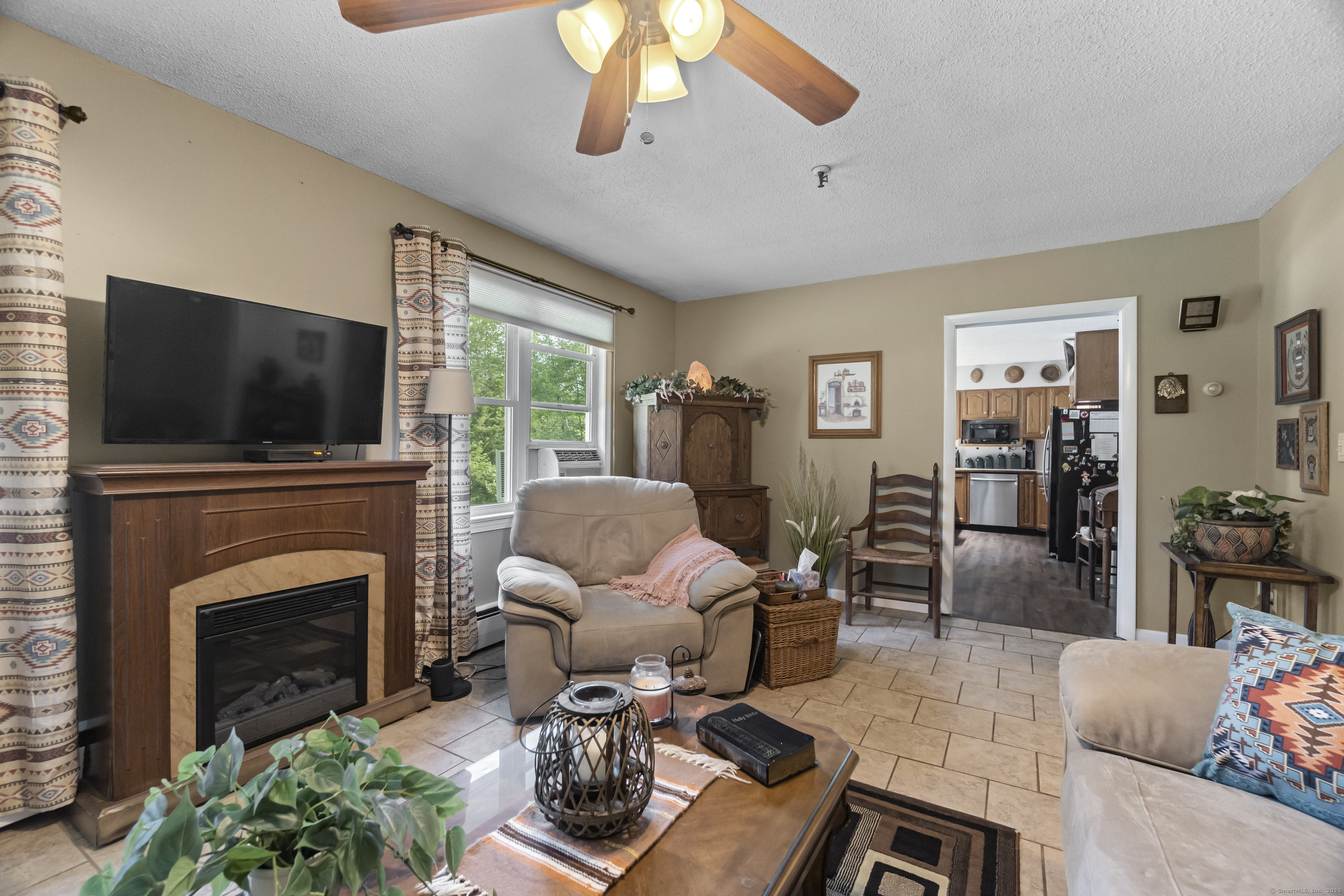 Bethlehem, Connecticut, 06751, United States, 3 Bedrooms Bedrooms, ,3 BathroomsBathrooms,Residential,For Sale,1891294