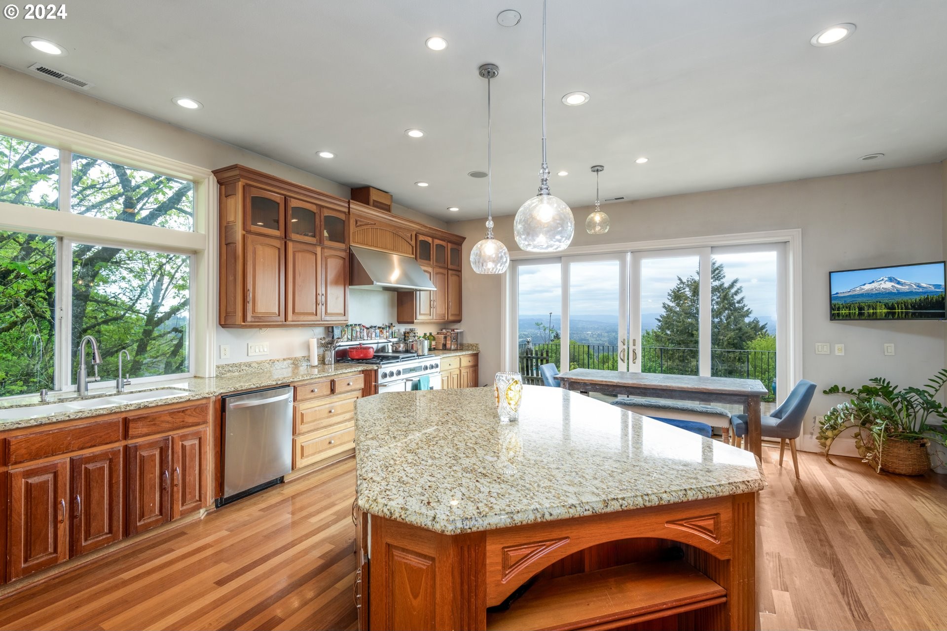 8336 NW THOMPSON RD, Portland, Oregon, 97229, United States, 4 Bedrooms Bedrooms, ,4 BathroomsBathrooms,Residential,For Sale,8336 NW THOMPSON RD,1515115