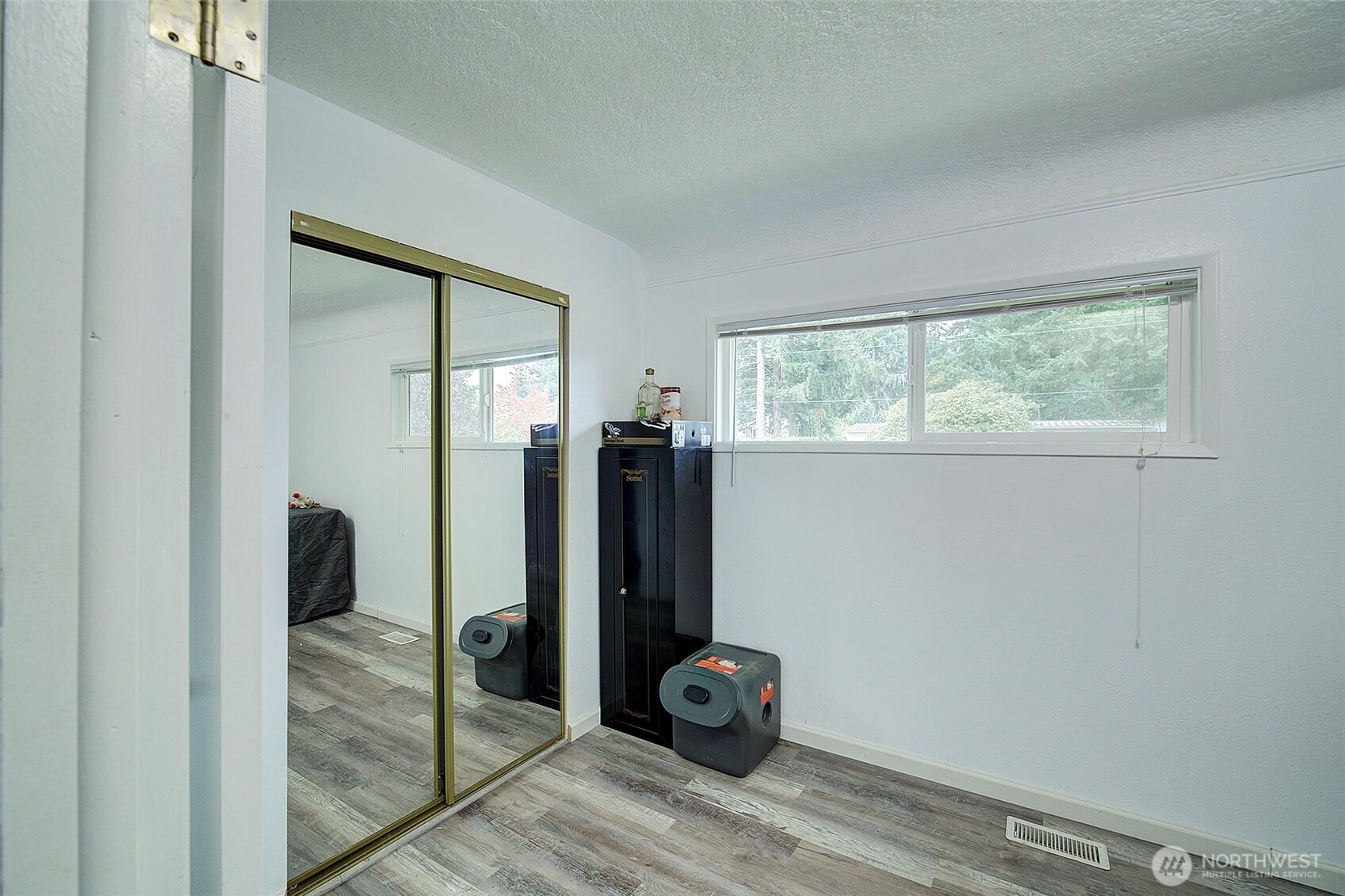 Federal Way, Washington, 98023, United States, 3 Bedrooms Bedrooms, ,3 BathroomsBathrooms,Residential,For Sale,2003316