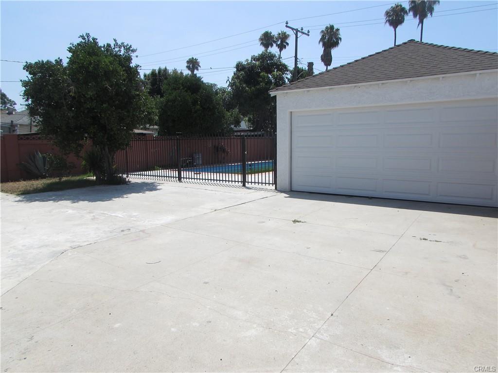 Compton, California, 90221, United States, 3 Bedrooms Bedrooms, ,1 BathroomBathrooms,Residential,For Sale,1904243