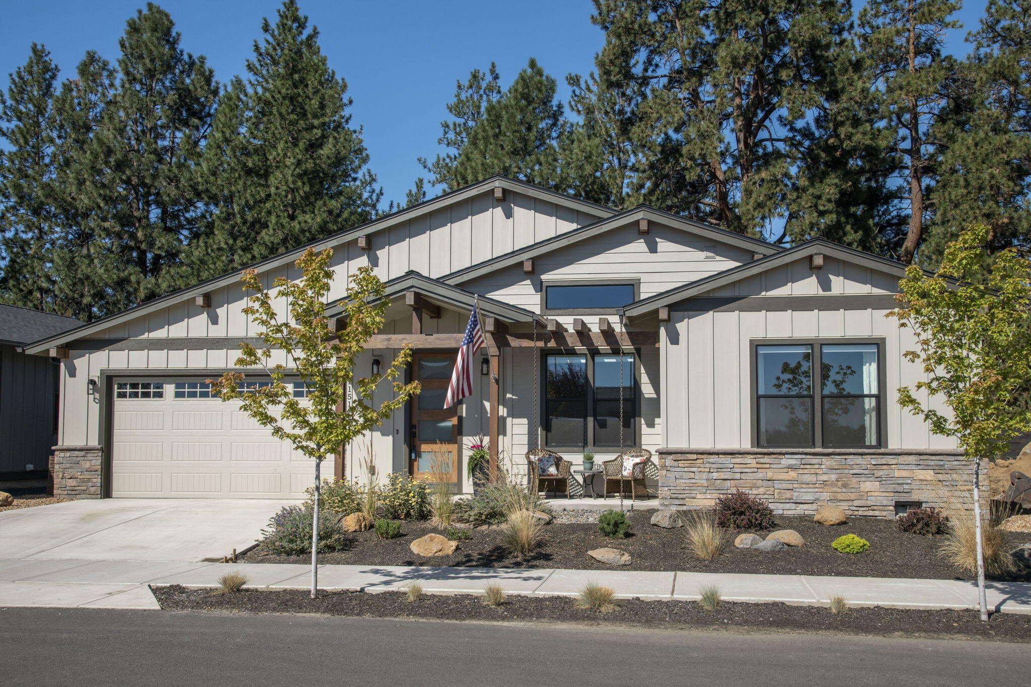 Sisters, Oregon, 97759, United States, 3 Bedrooms Bedrooms, ,2 BathroomsBathrooms,Residential,For Sale,1738926
