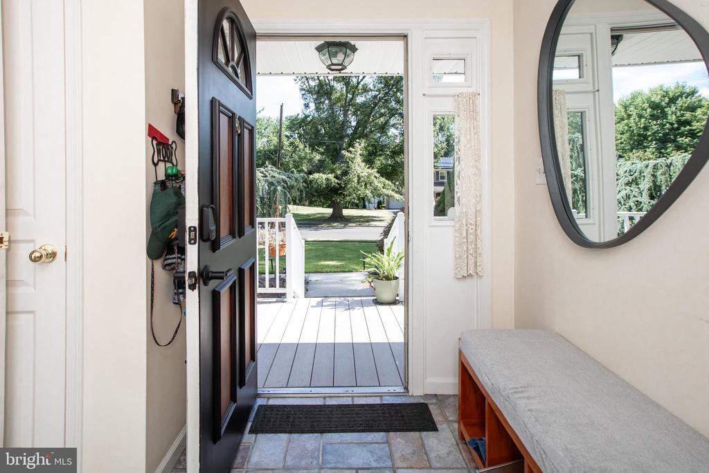 Hightstown, New Jersey, 08520, United States, 5 Bedrooms Bedrooms, ,4 BathroomsBathrooms,Residential,For Sale,1928581