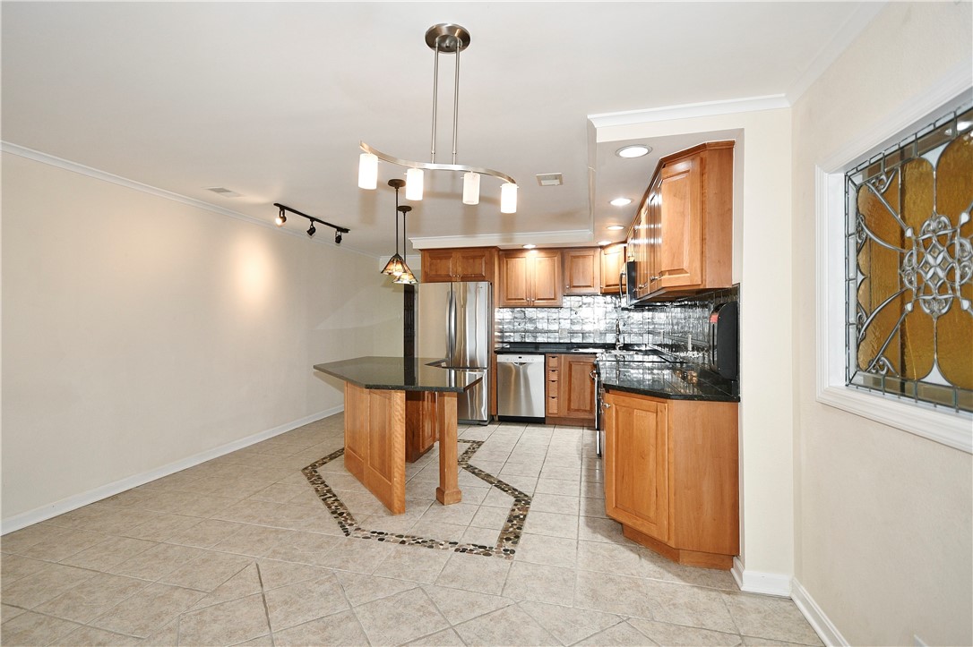 1000 Grandview Avenue Unit 401, Mt Washington, Pennsylvania, 15211, United States, 2 Bedrooms Bedrooms, ,2 BathroomsBathrooms,Residential,For Sale,1000 Grandview Avenue Unit 401,1662868