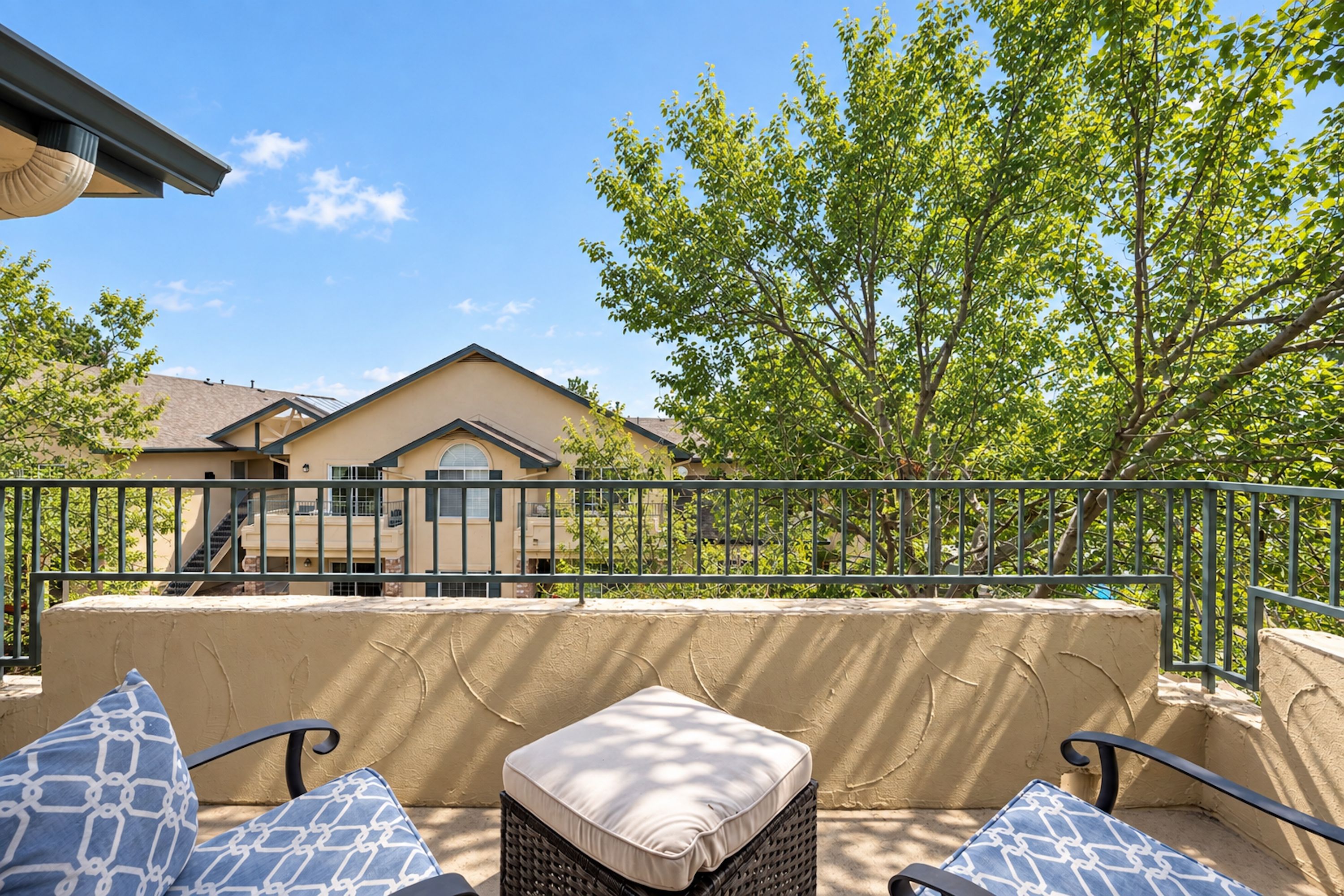  8747 E Dry Creek Road, Englewood, CO, 80112 - 物件實景