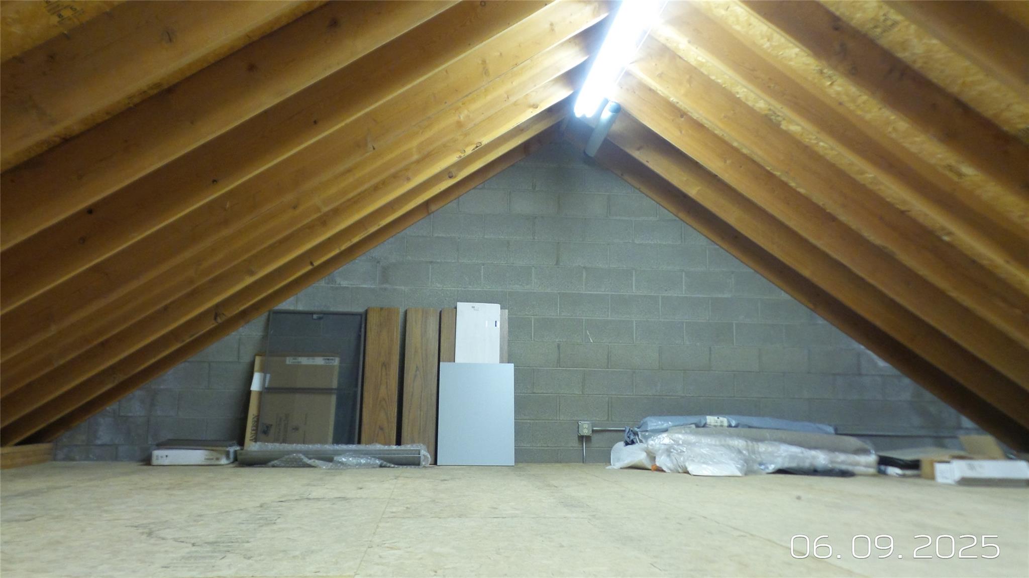 Great Falls, Montana, 59401, United States, 2 Bedrooms Bedrooms, ,4 BathroomsBathrooms,Residential,For Sale,1984477