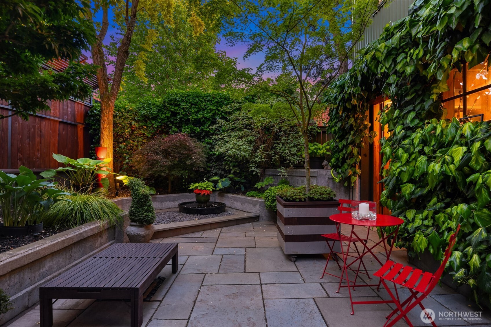 Seattle, Washington, 98112, United States, 3 Bedrooms Bedrooms, ,1 BathroomBathrooms,Residential,For Sale,1848014