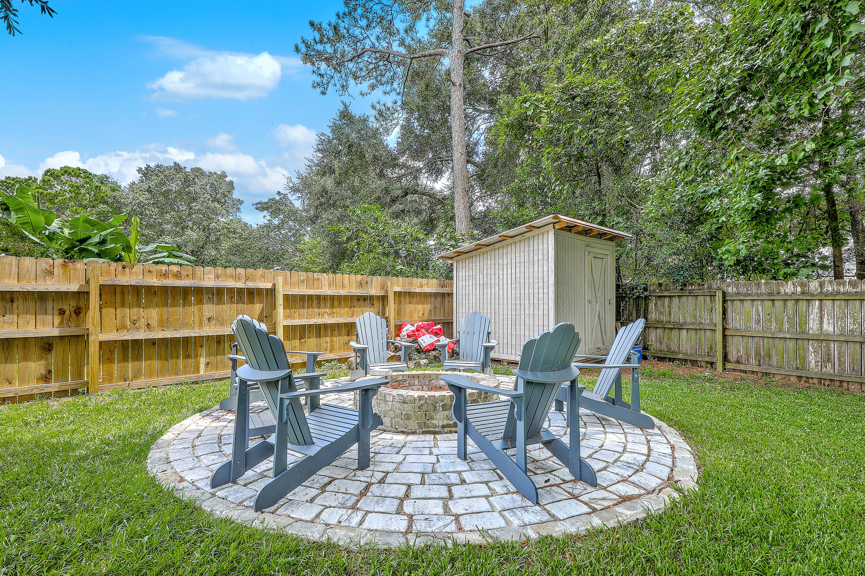 Charleston, South Carolina, 29412, United States, 3 Bedrooms Bedrooms, ,2 BathroomsBathrooms,Residential,For Sale,1980992